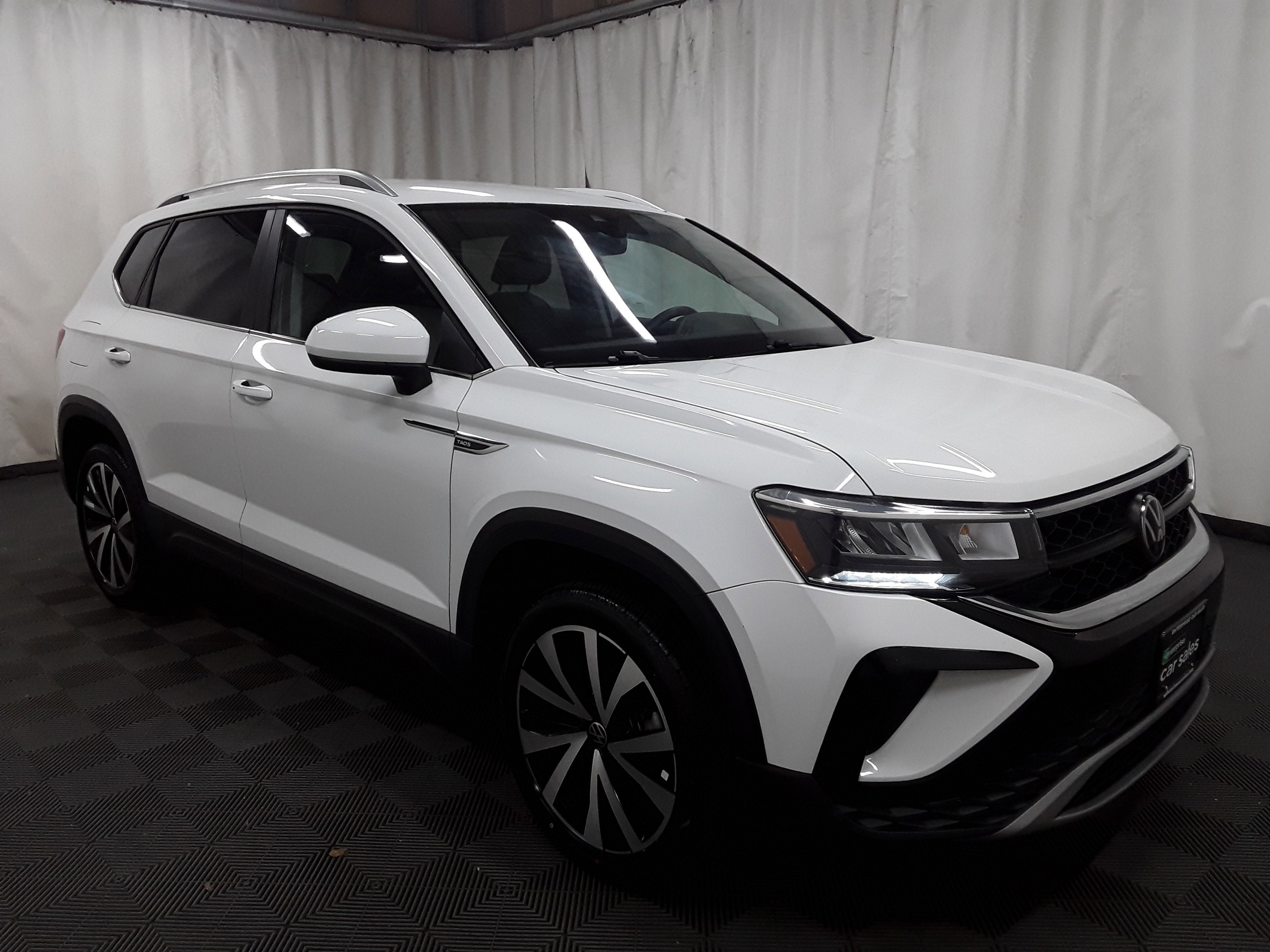 2024 Volkswagen Taos SE