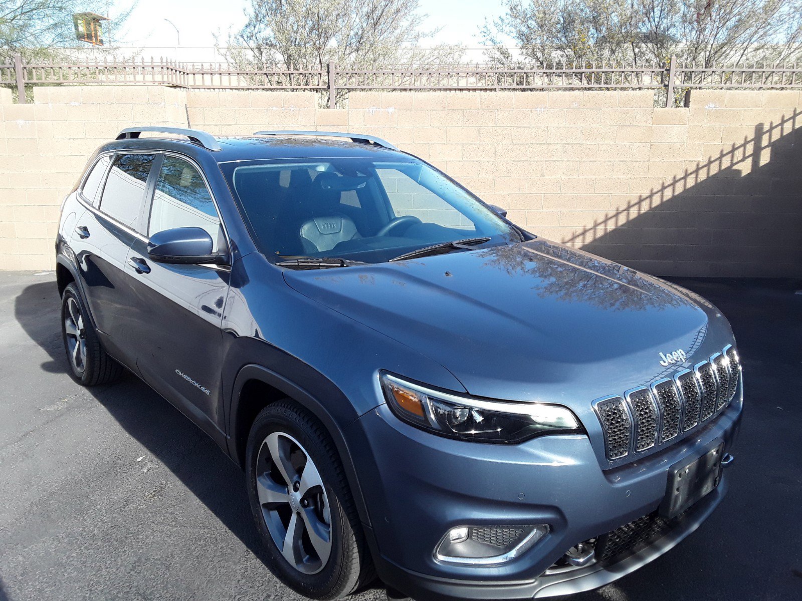 2021 Jeep Cherokee Limited FWD