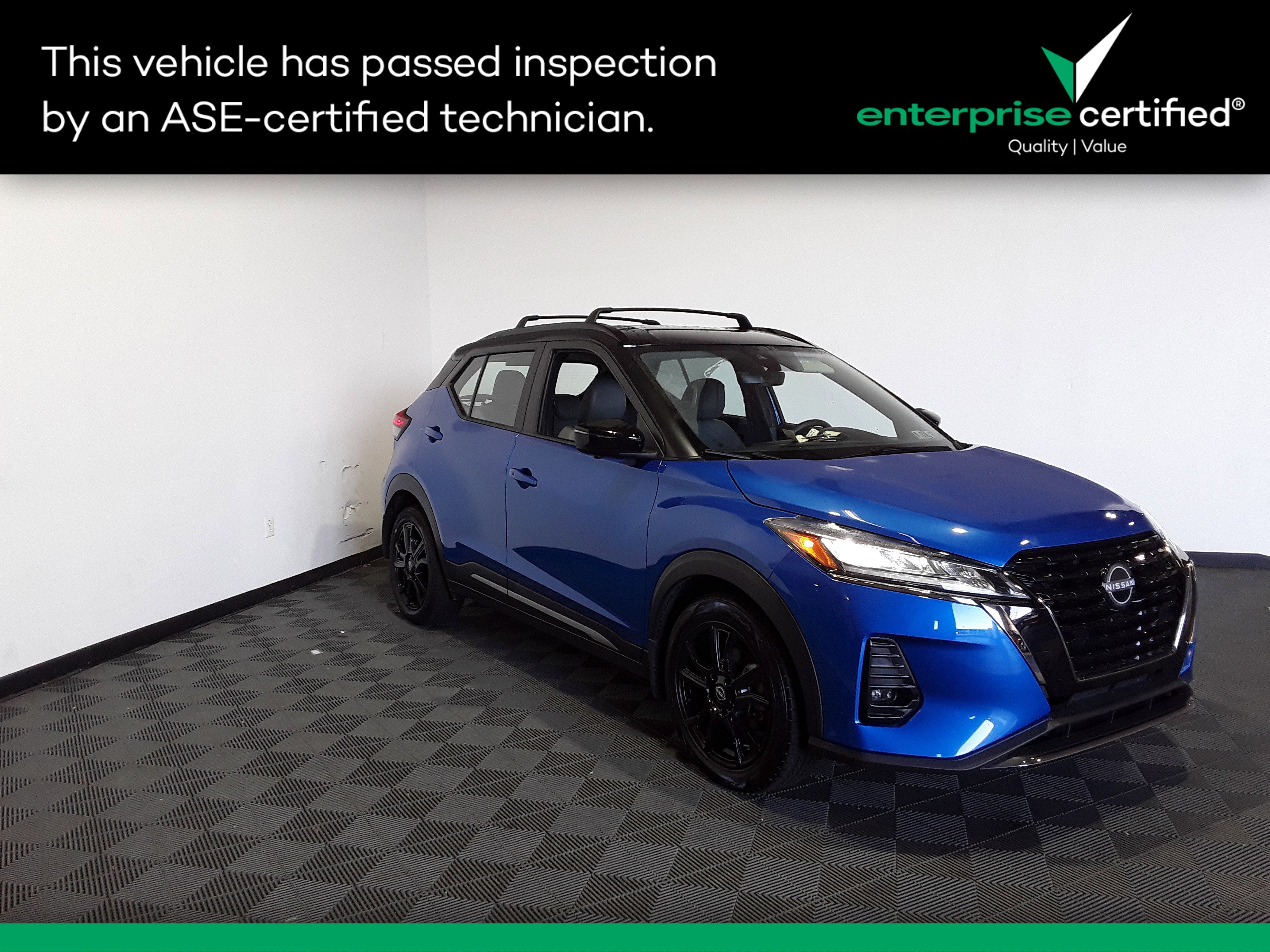 Used 2023 Nissan Kicks SR FWD