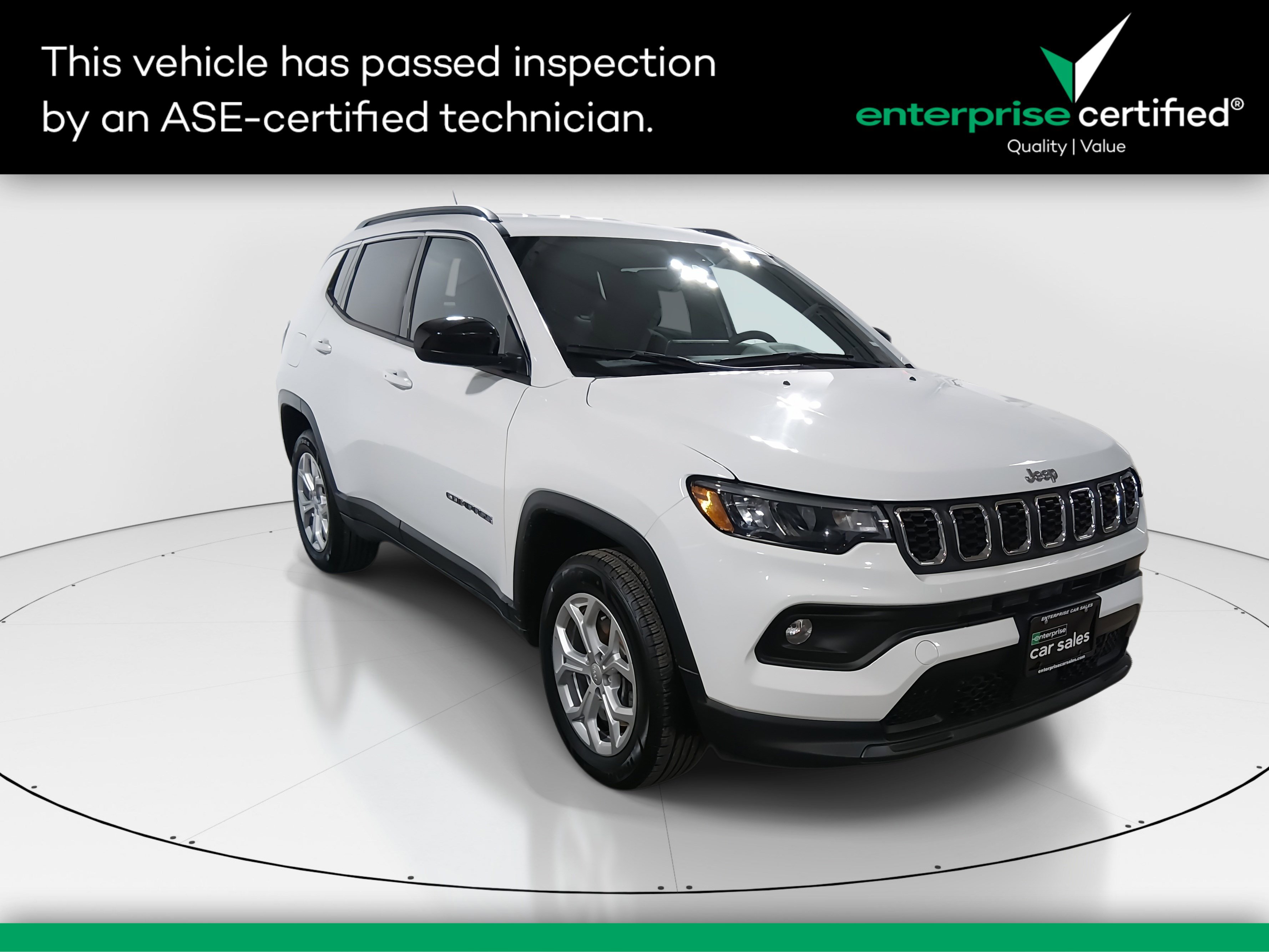 2024 Jeep Compass Latitude's photo