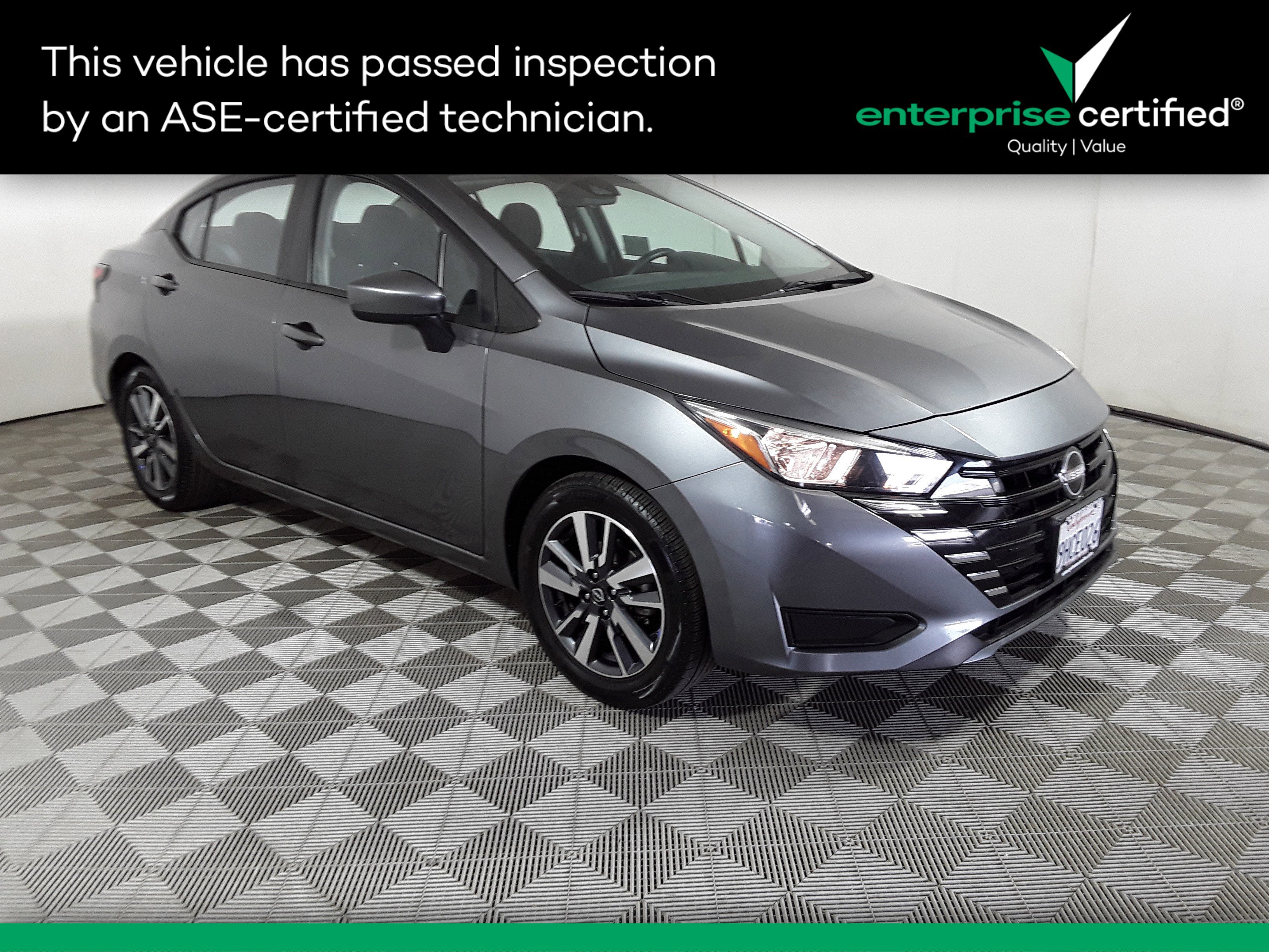 2023 Nissan Versa SV CVT