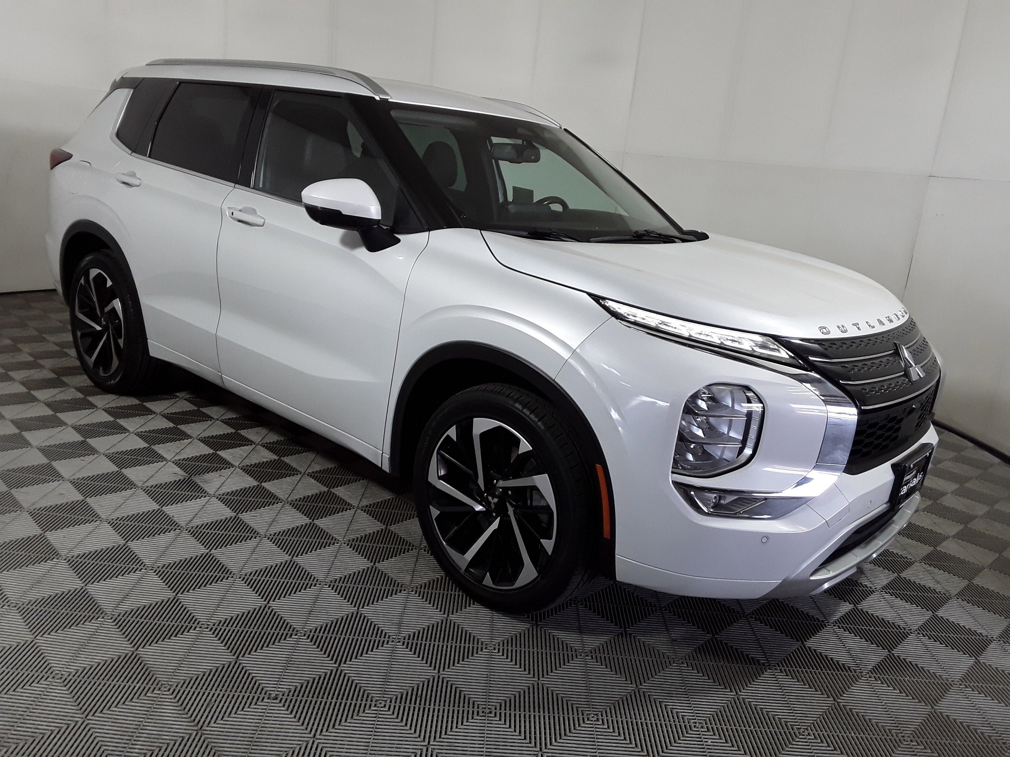 2022 Mitsubishi Outlander SEL Special Edition FWD