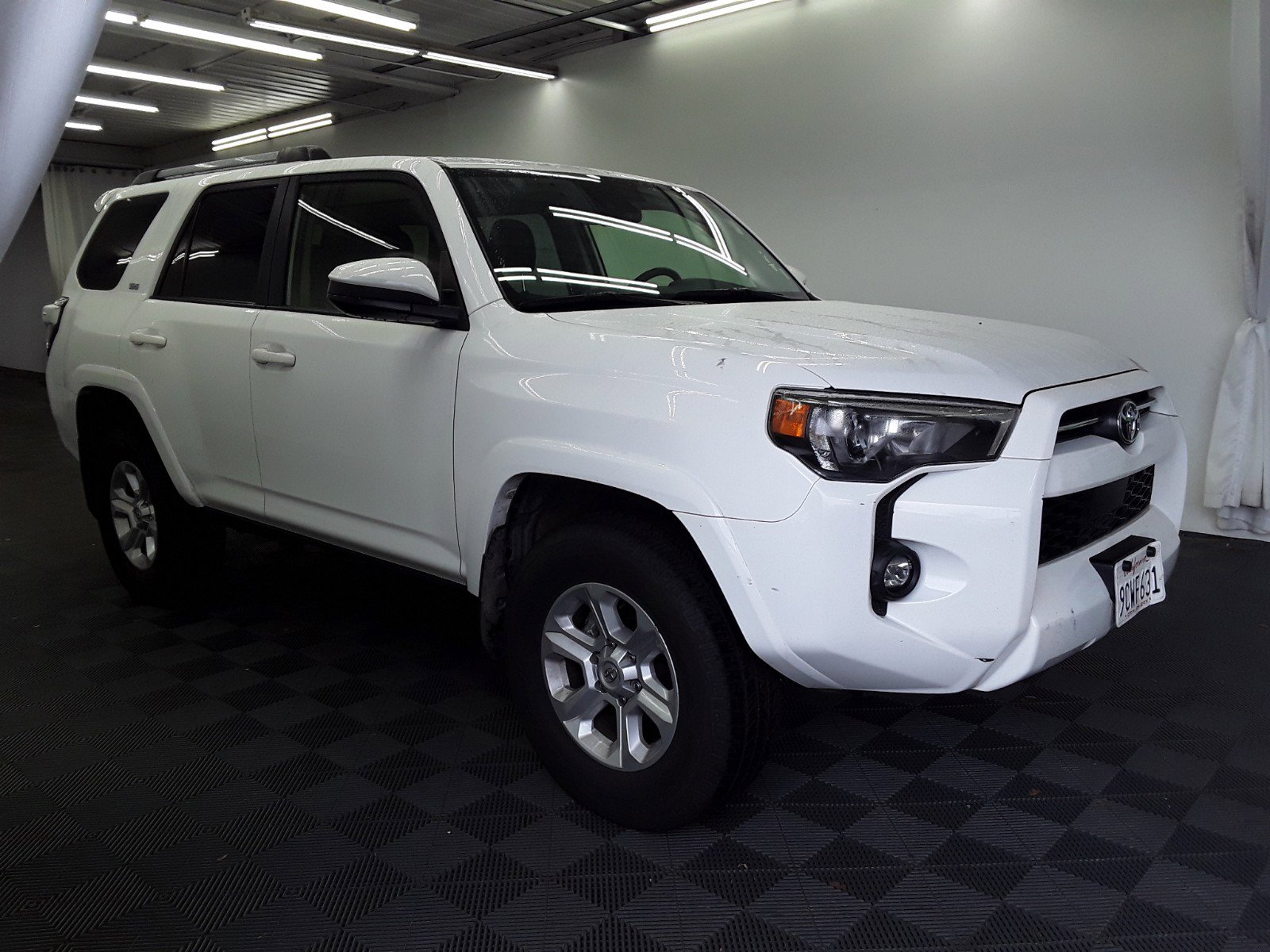 2023 Toyota 4Runner SR5 4WD