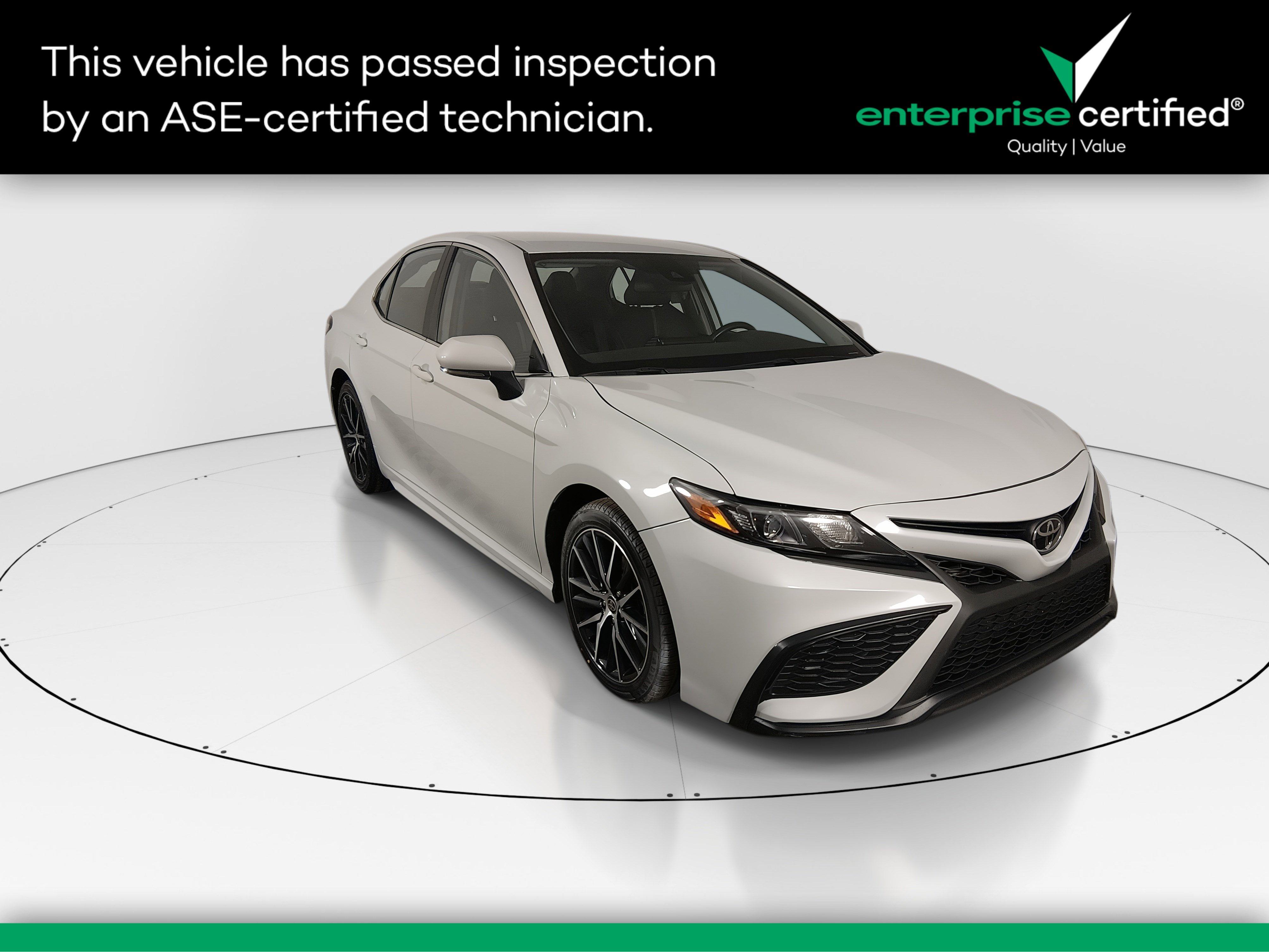 Used 2024 Toyota Camry SE Auto