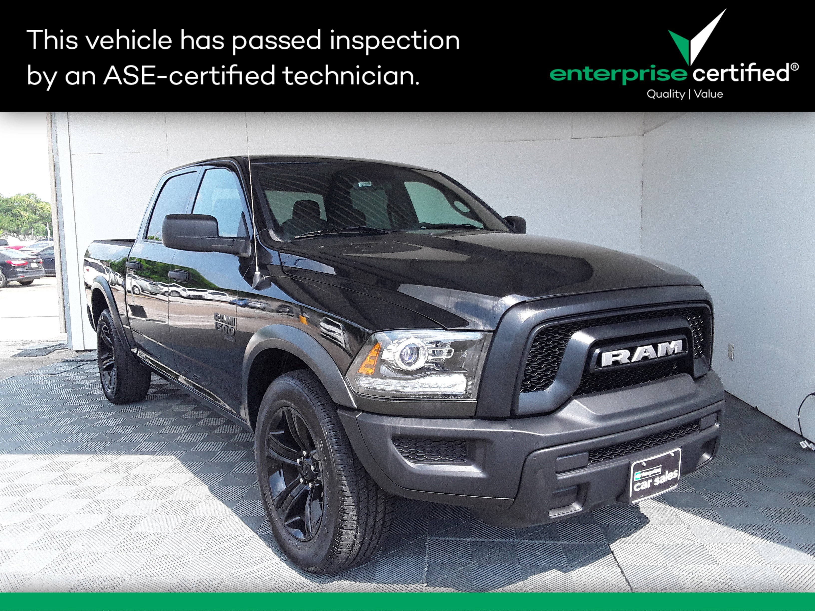 2024 Ram 1500 Classic Warlock 4x2 Crew Cab 5'7