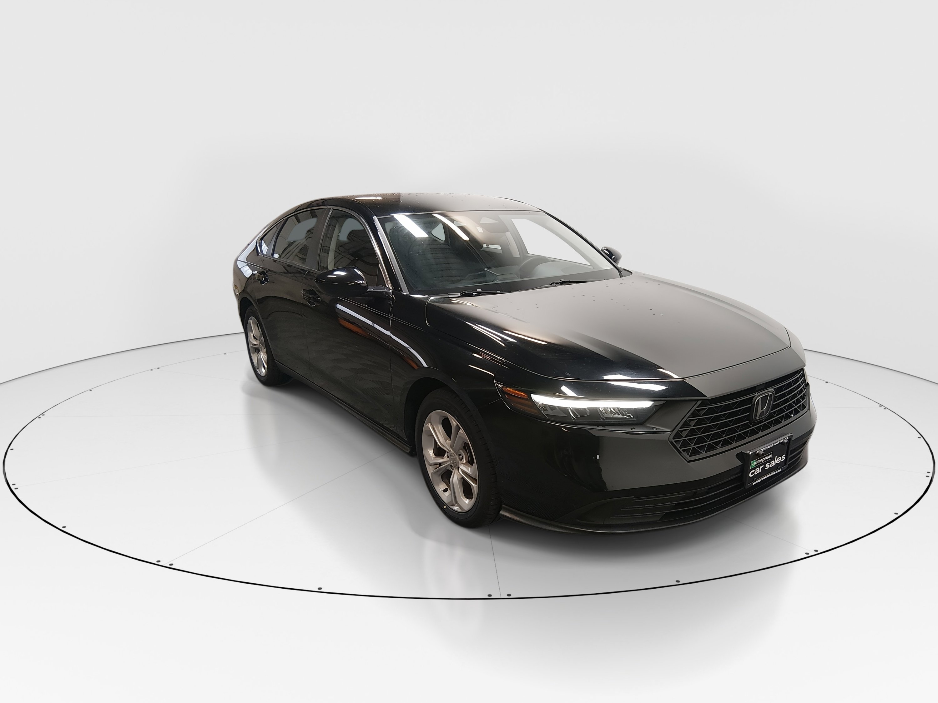 2024 Honda Accord LX's photo