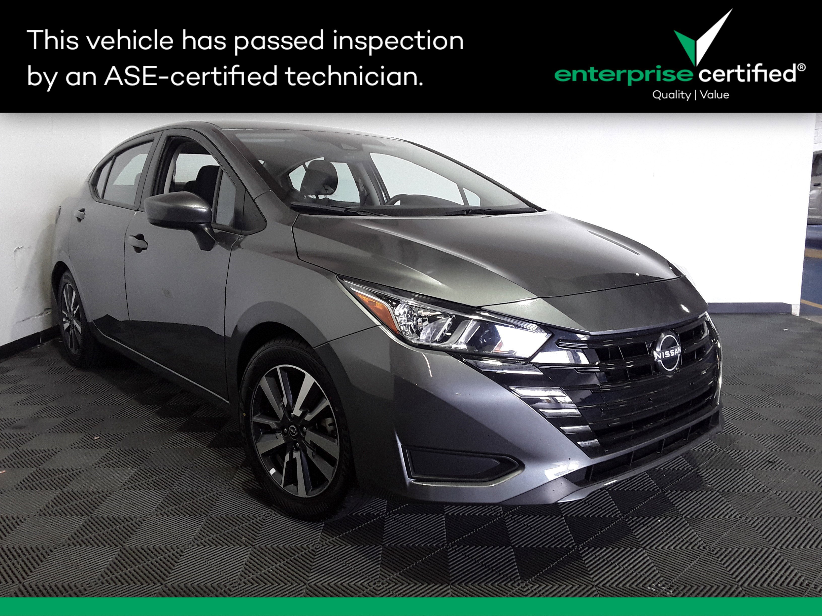 2023 Nissan Versa SV CVT
