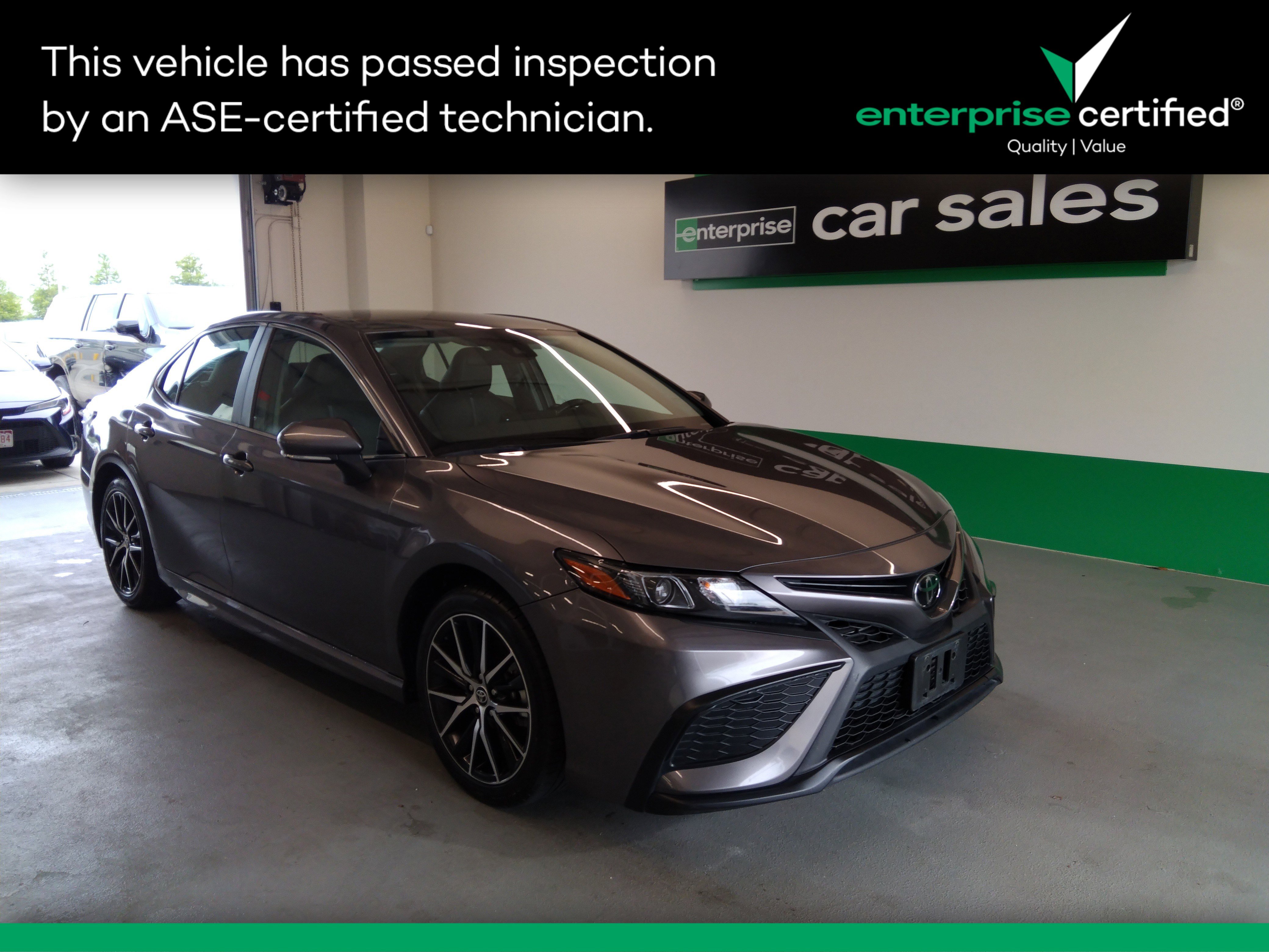 2023 Toyota Camry SE Auto
