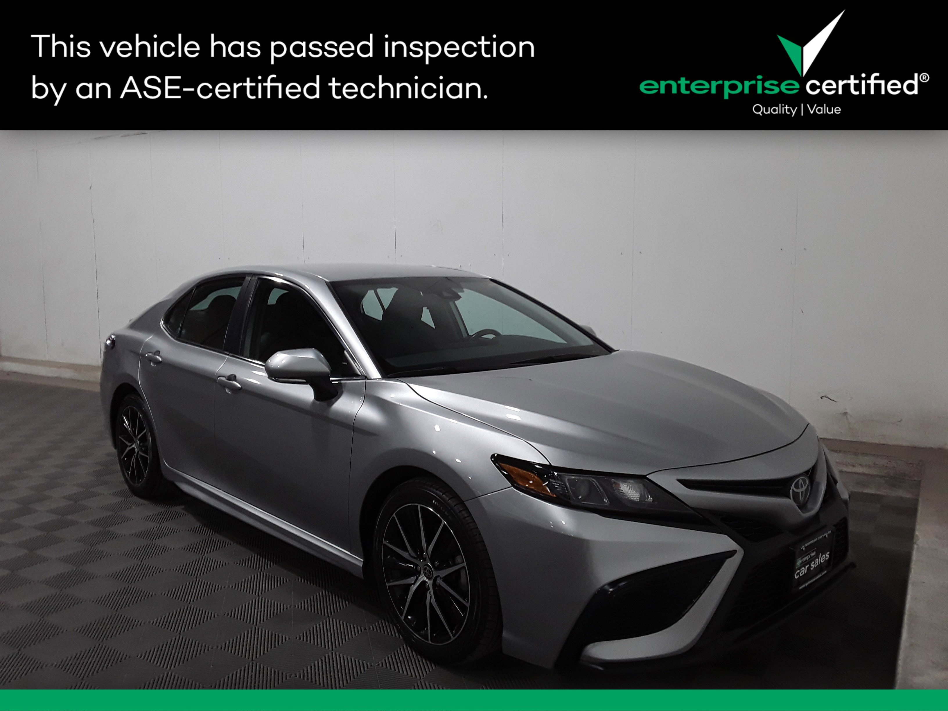 2023 Toyota Camry SE Auto