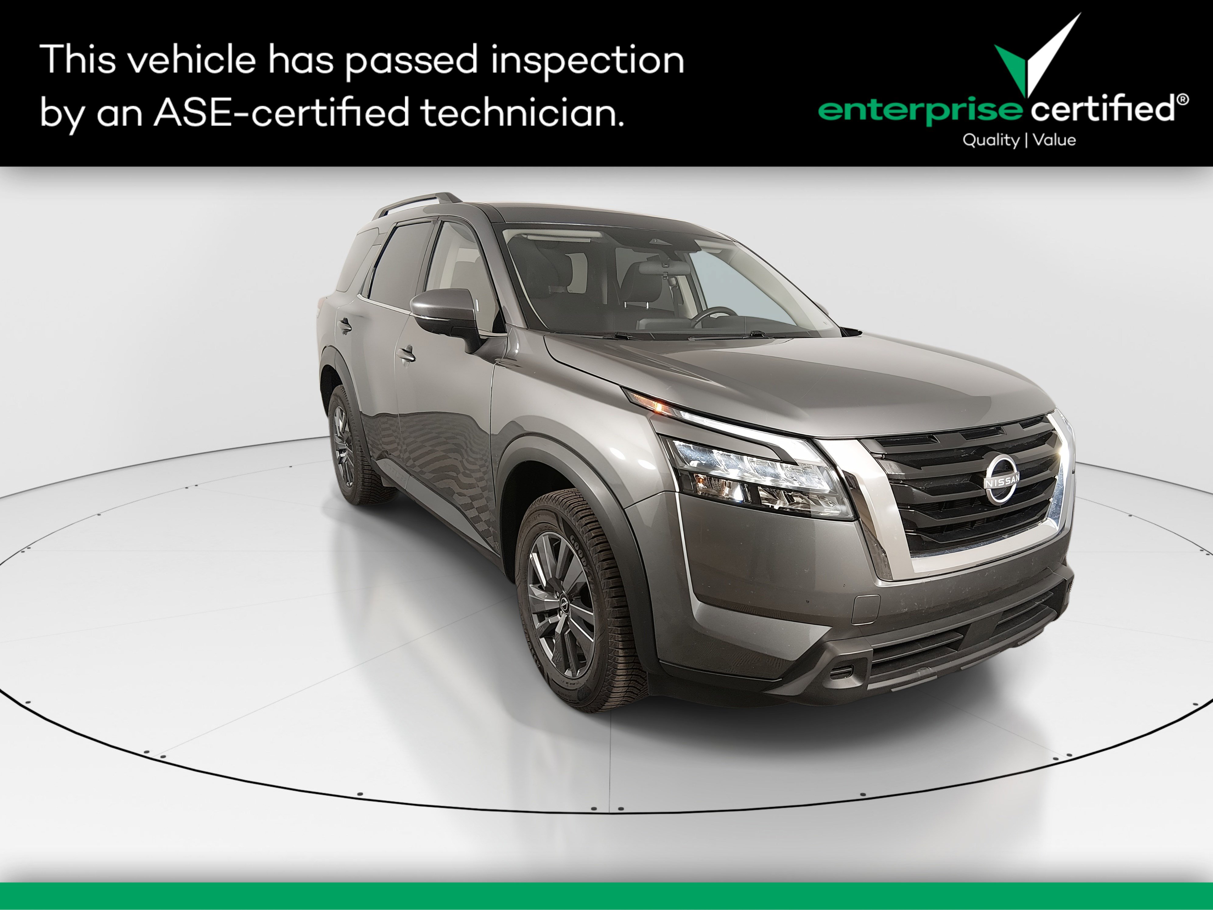 2024 Nissan Pathfinder SV