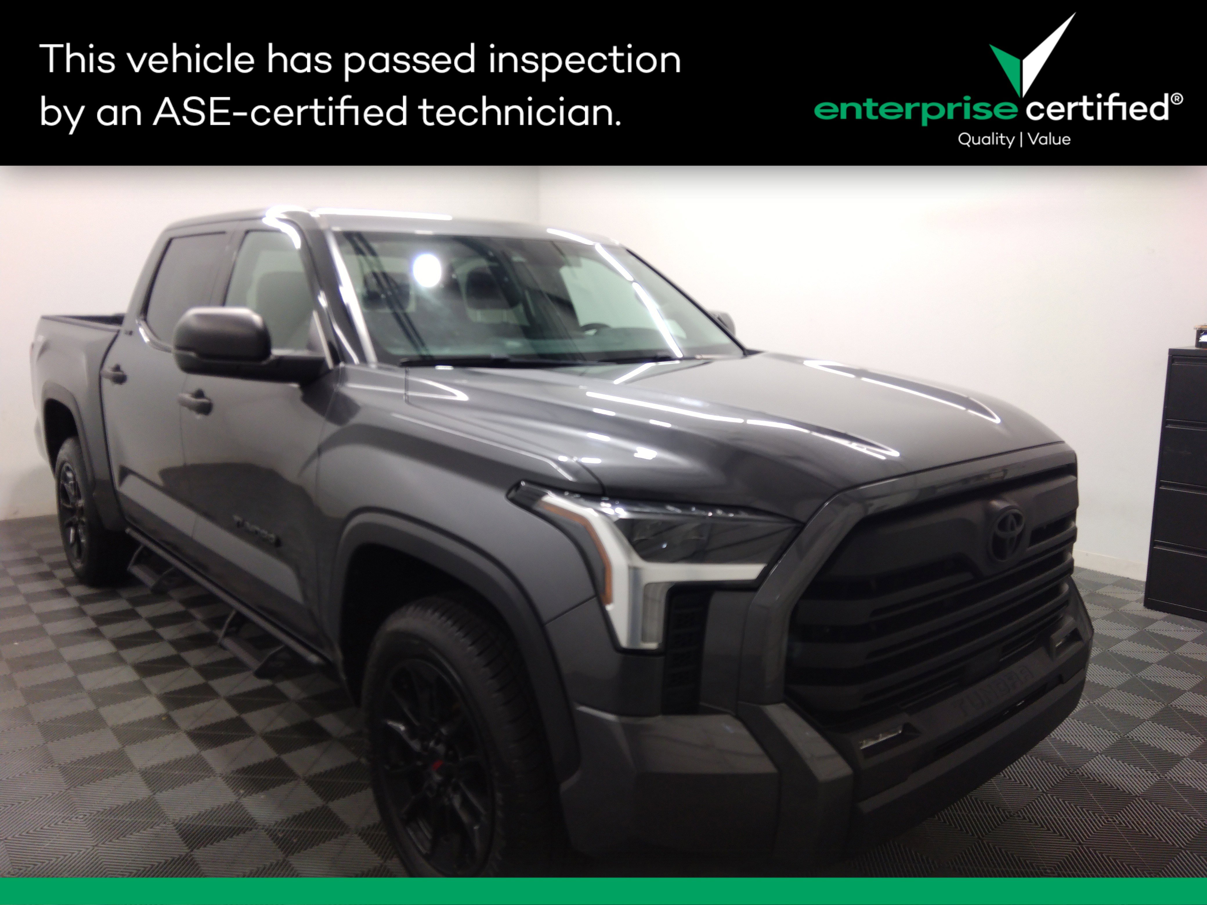 2022 Toyota Tundra 4WD SR5 CrewMax 5.5' Bed