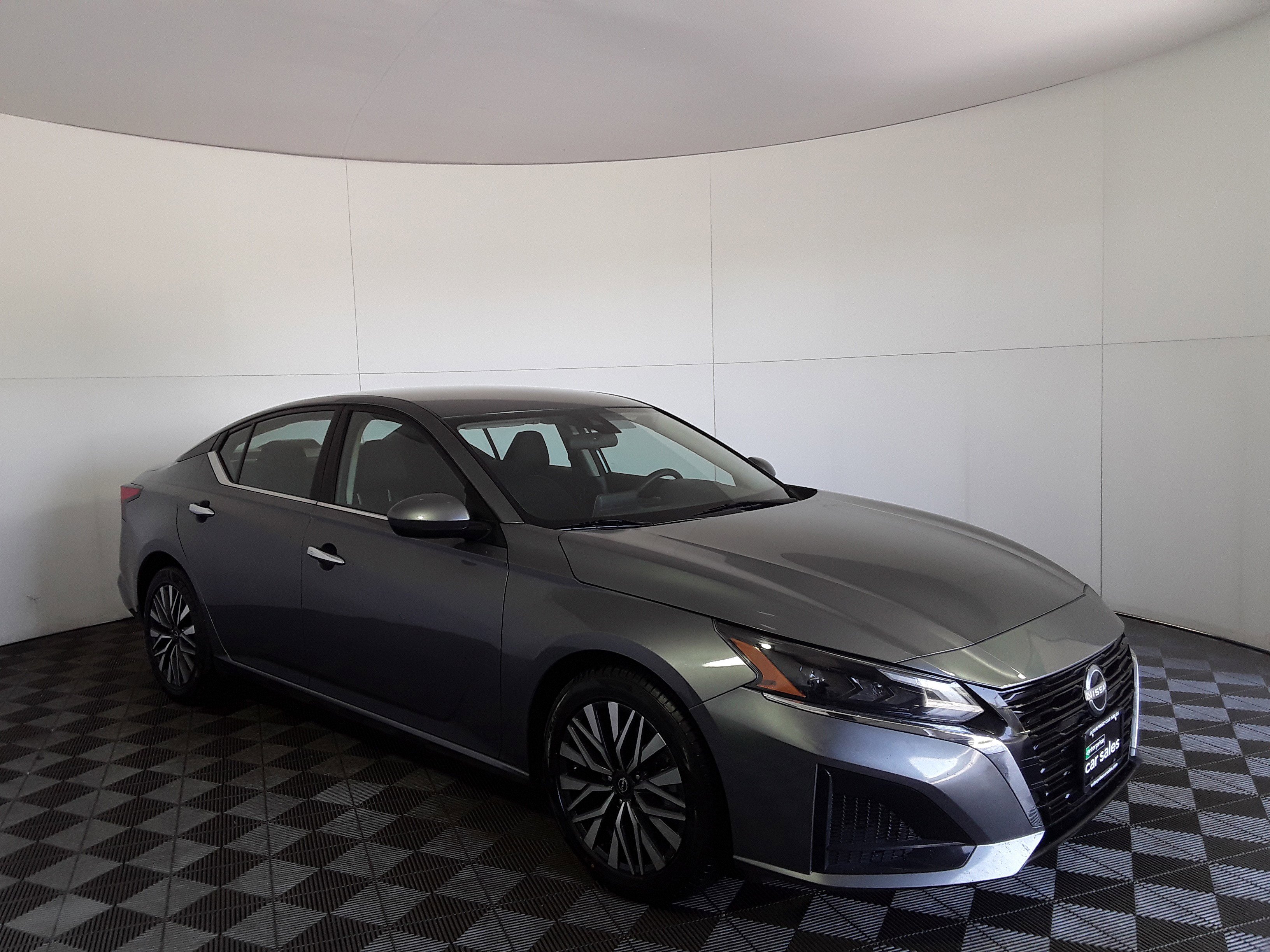 2023 Nissan Altima 2.5 SV Sedan