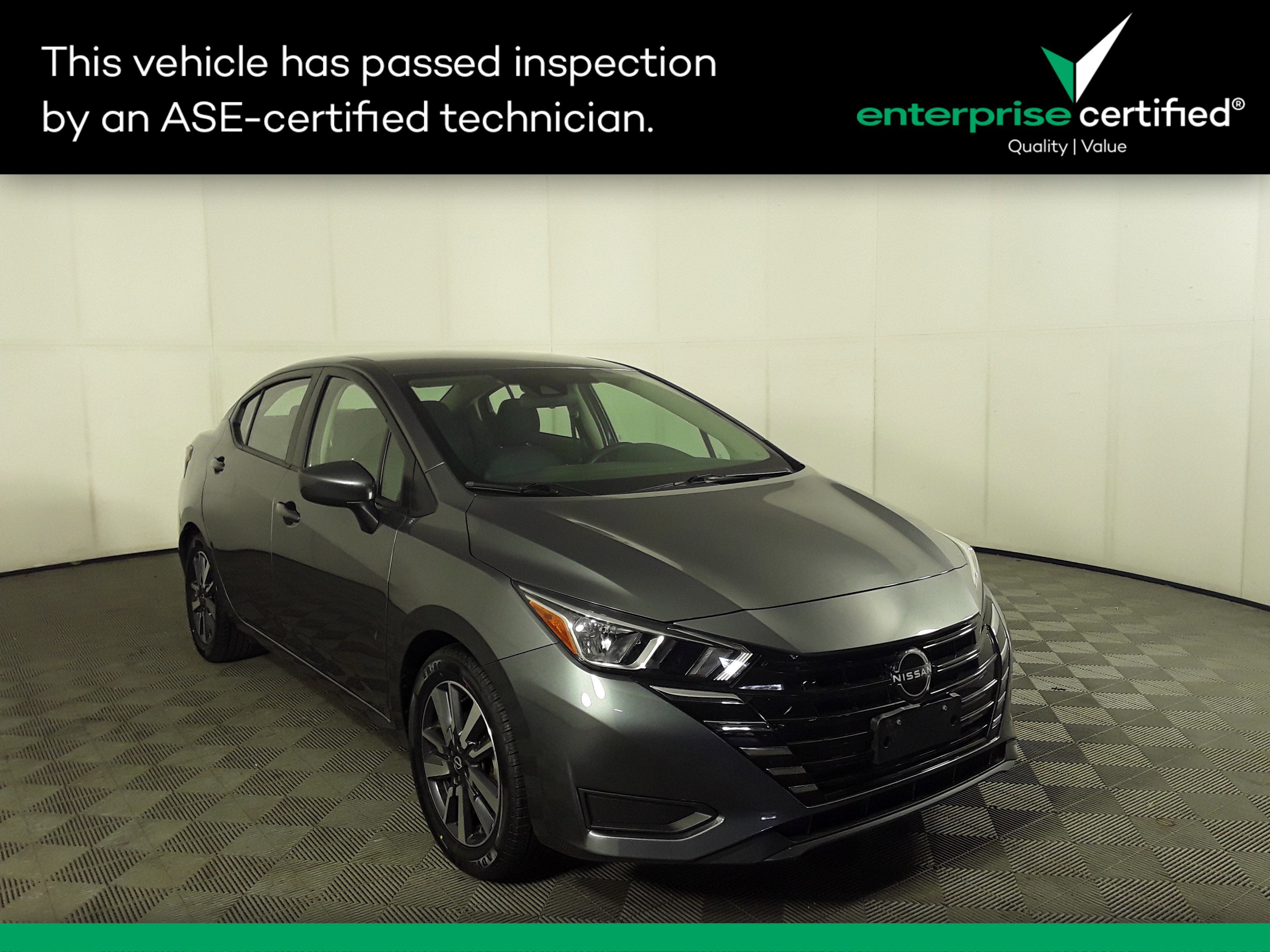 2023 Nissan Versa SV CVT