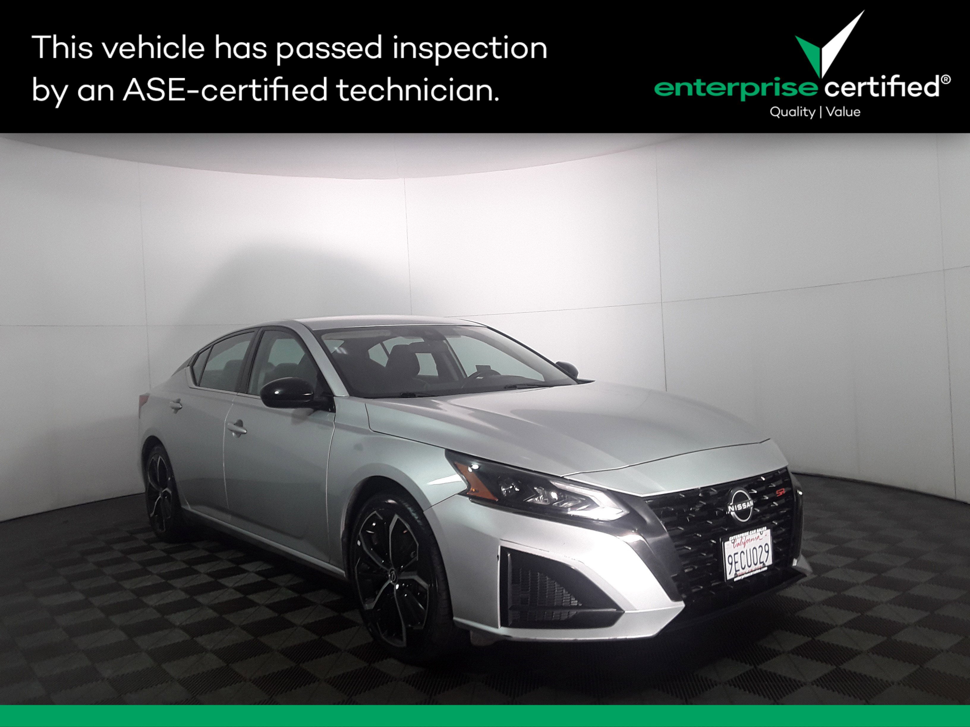 2023 Nissan Altima SR