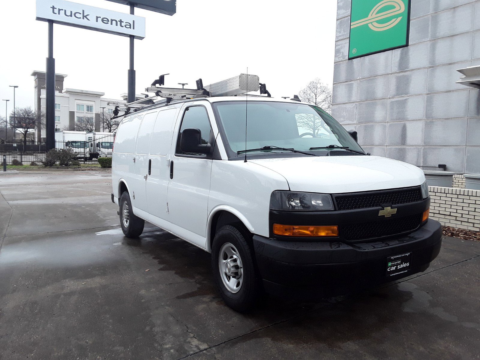 2020 Chevrolet Express Cargo Van RWD 3500 135