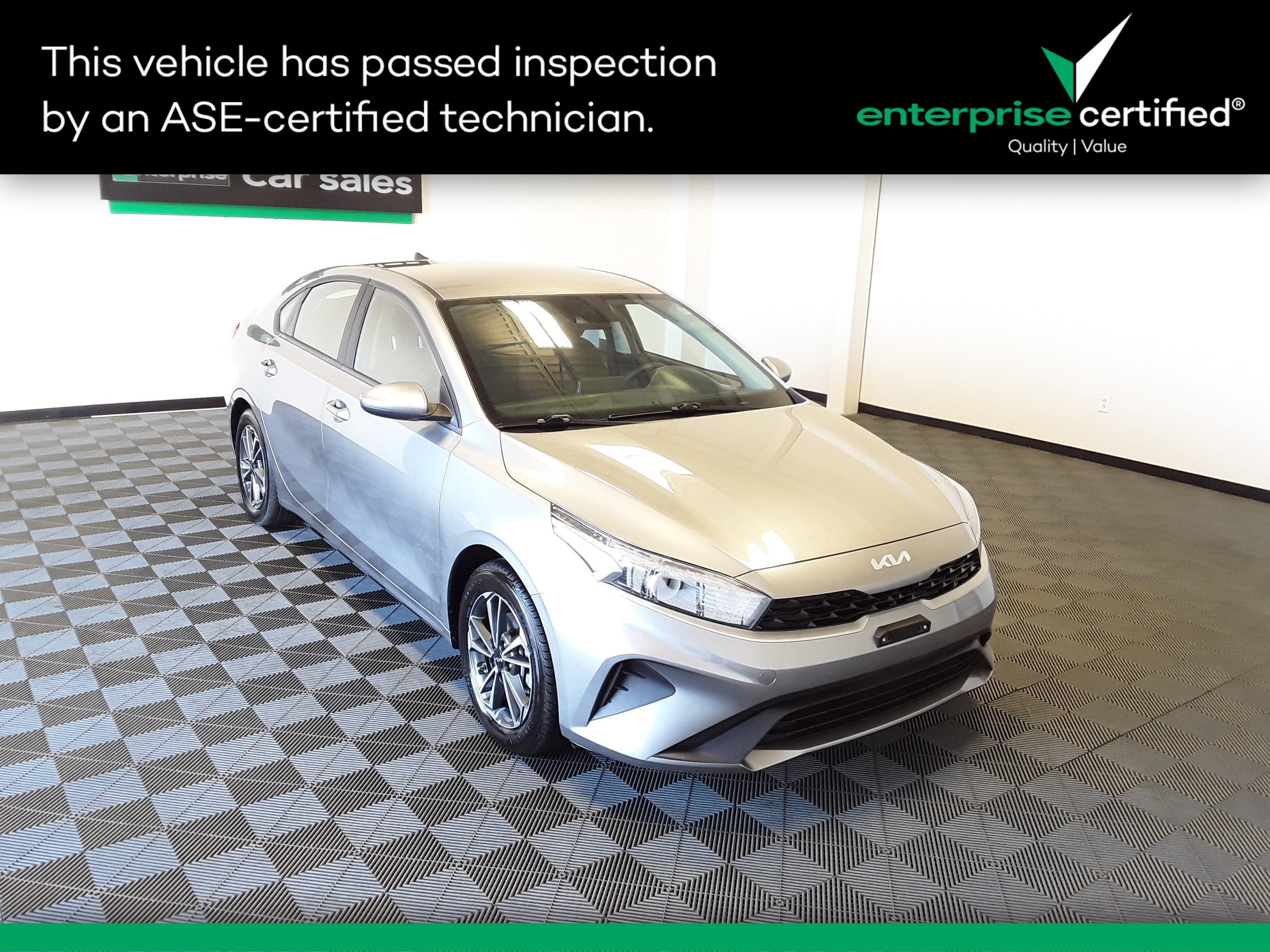 Used 2023 Kia Forte LXS IVT