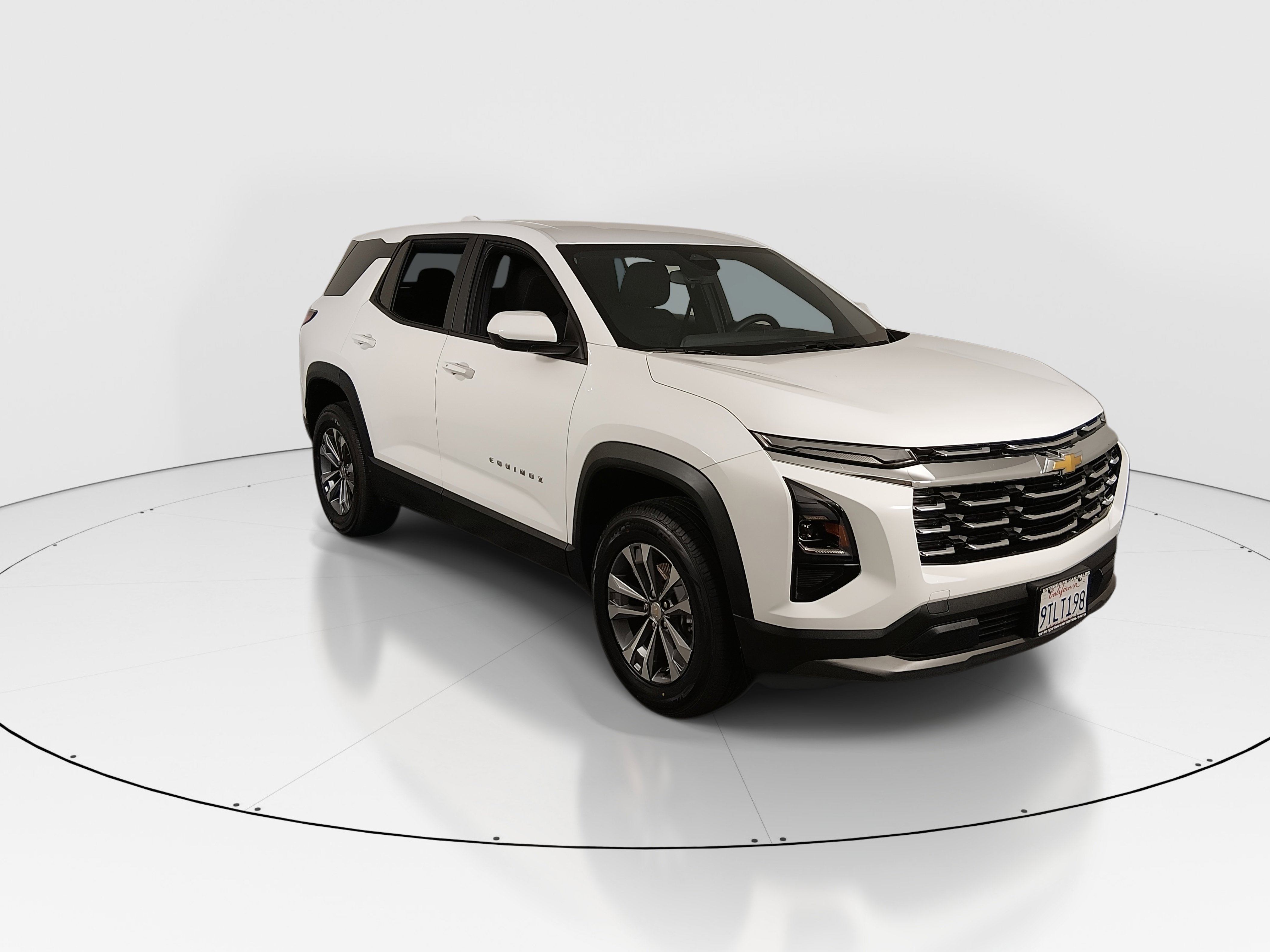 2025 Chevrolet Equinox LT's photo