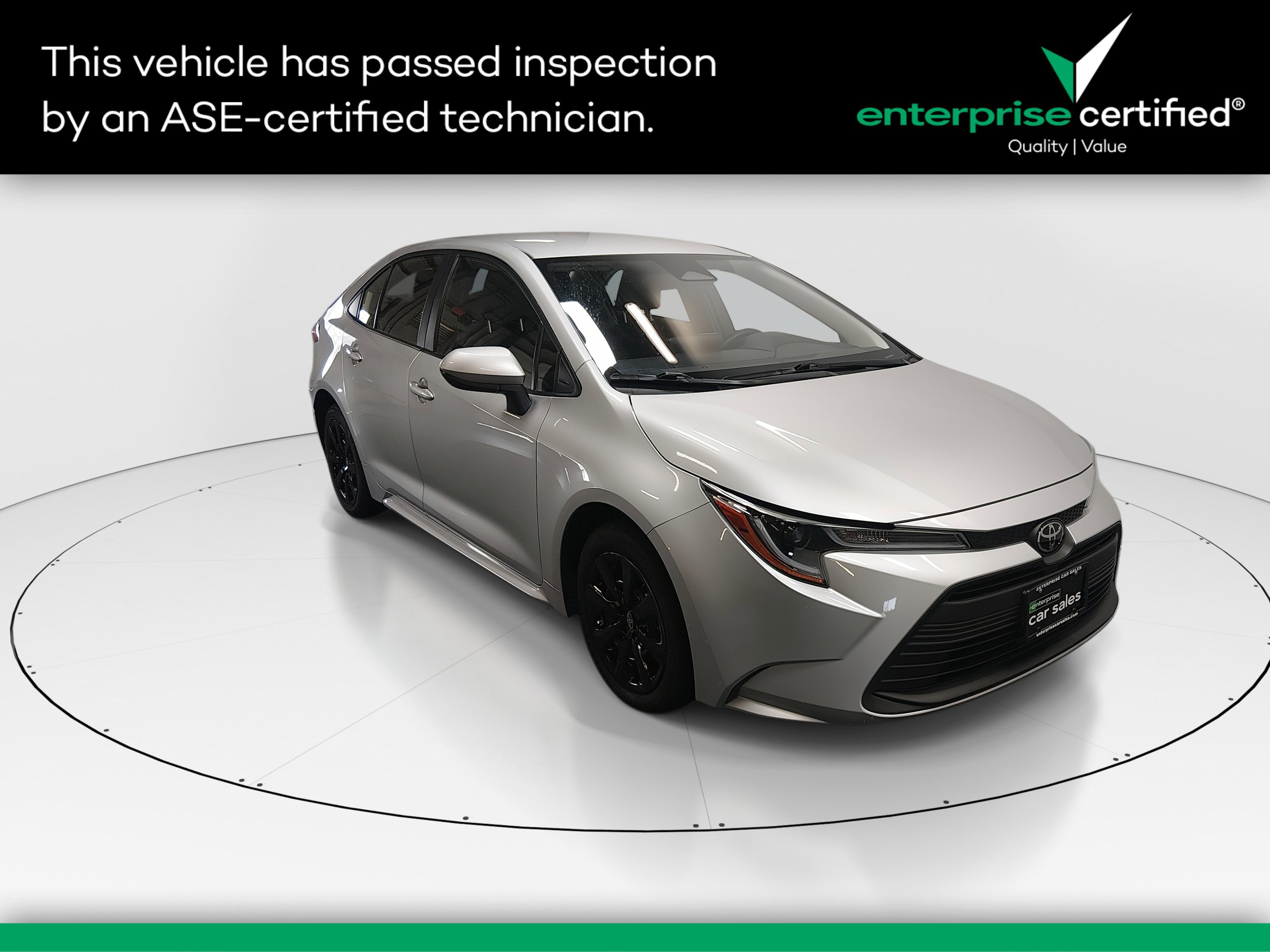 2023 Toyota Corolla LE's photo