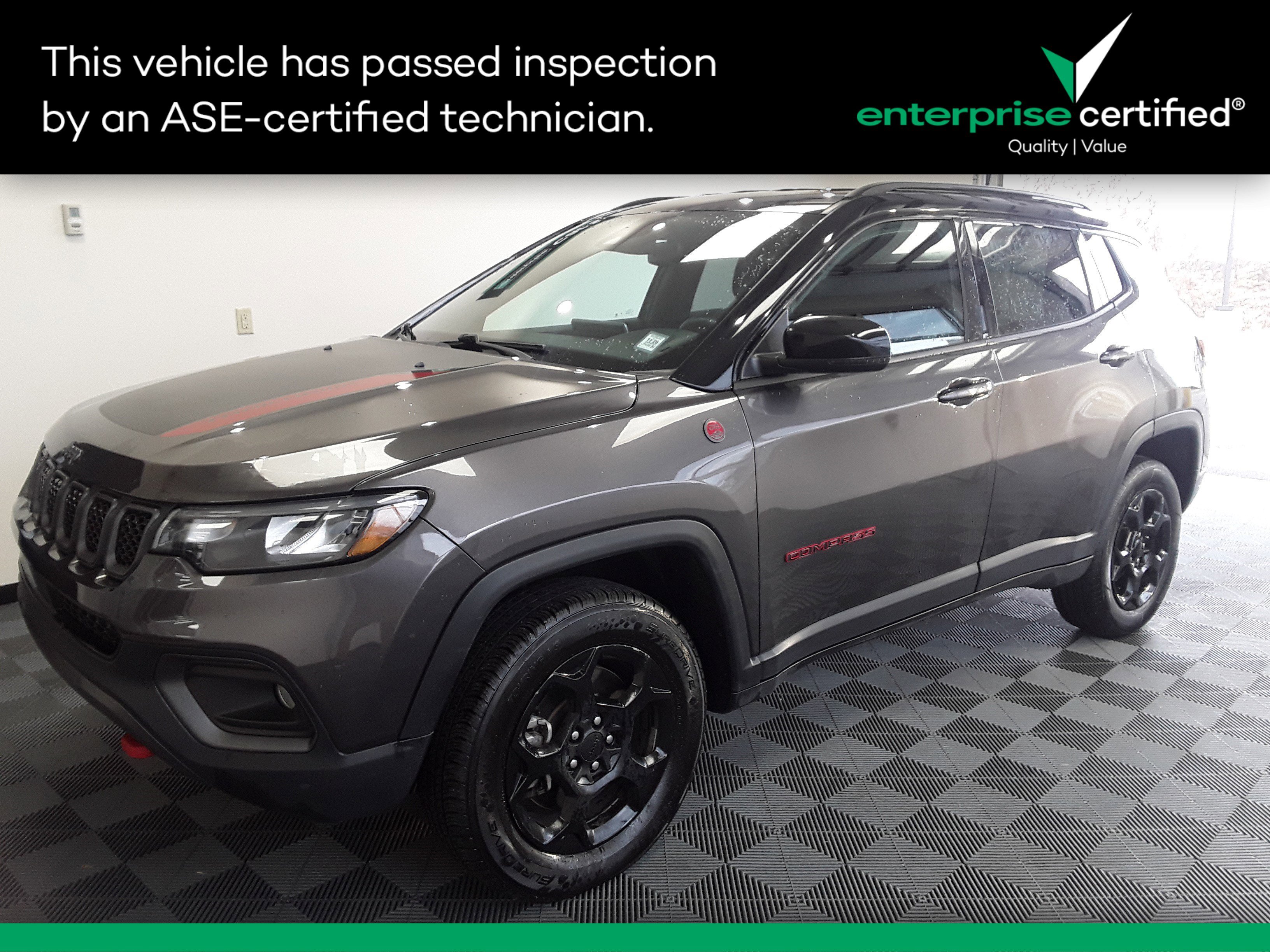 2023 Jeep Compass Trailhawk's photo