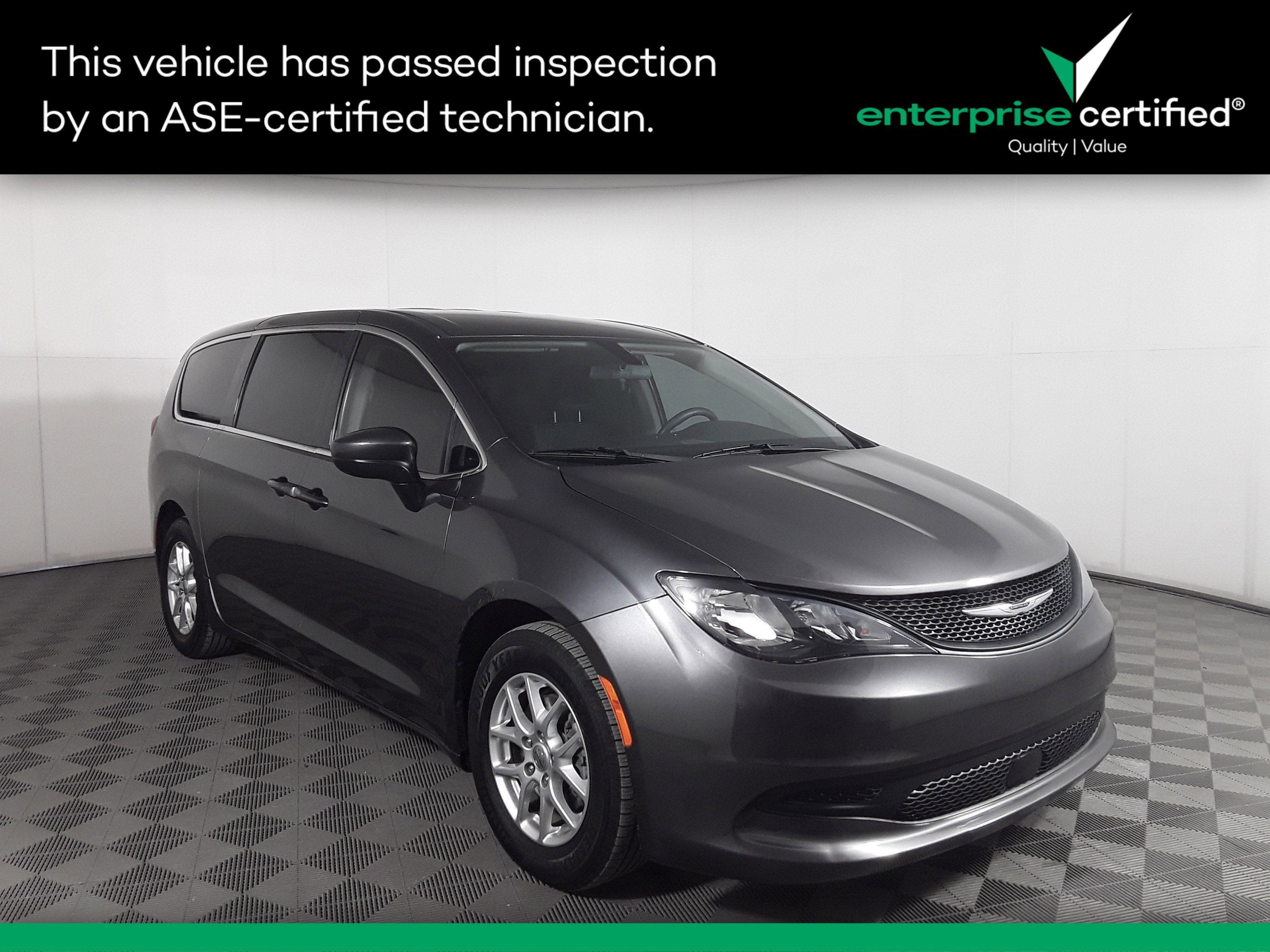 2022 Chrysler Voyager LX FWD