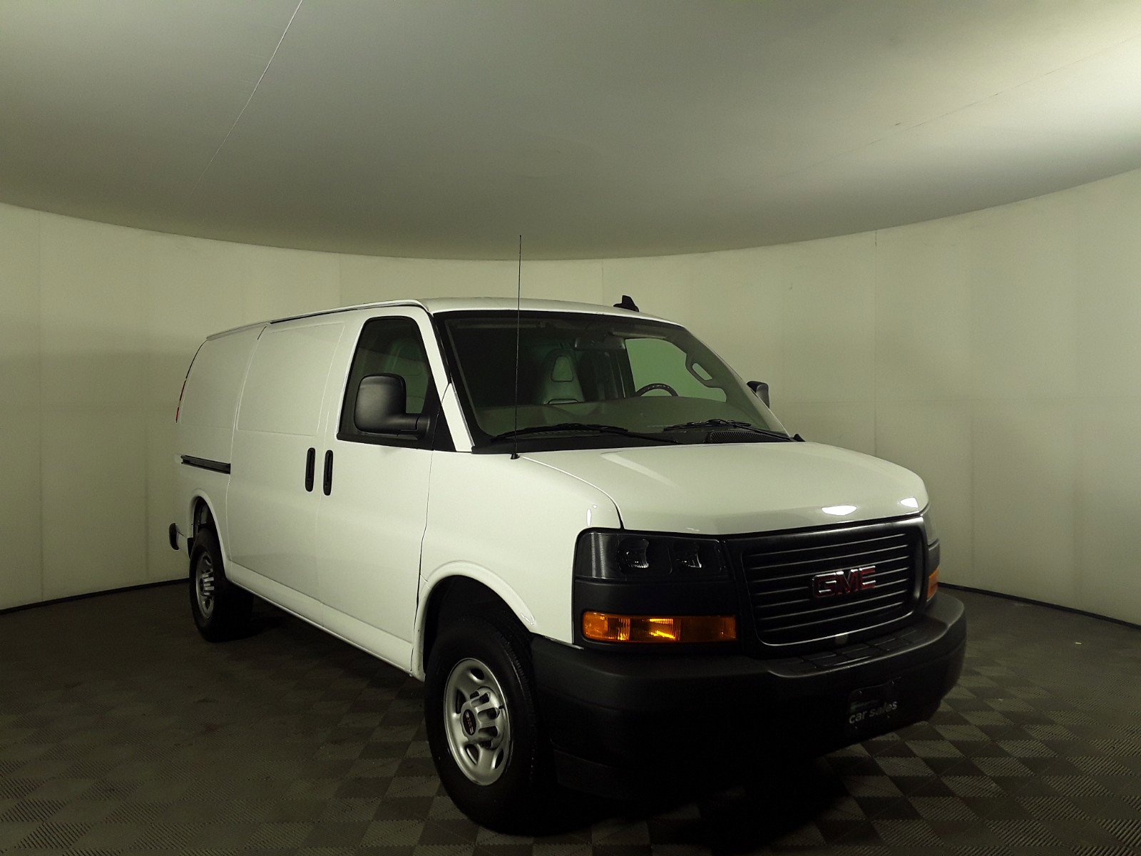 2023 GMC Savana Cargo Van RWD 2500 135