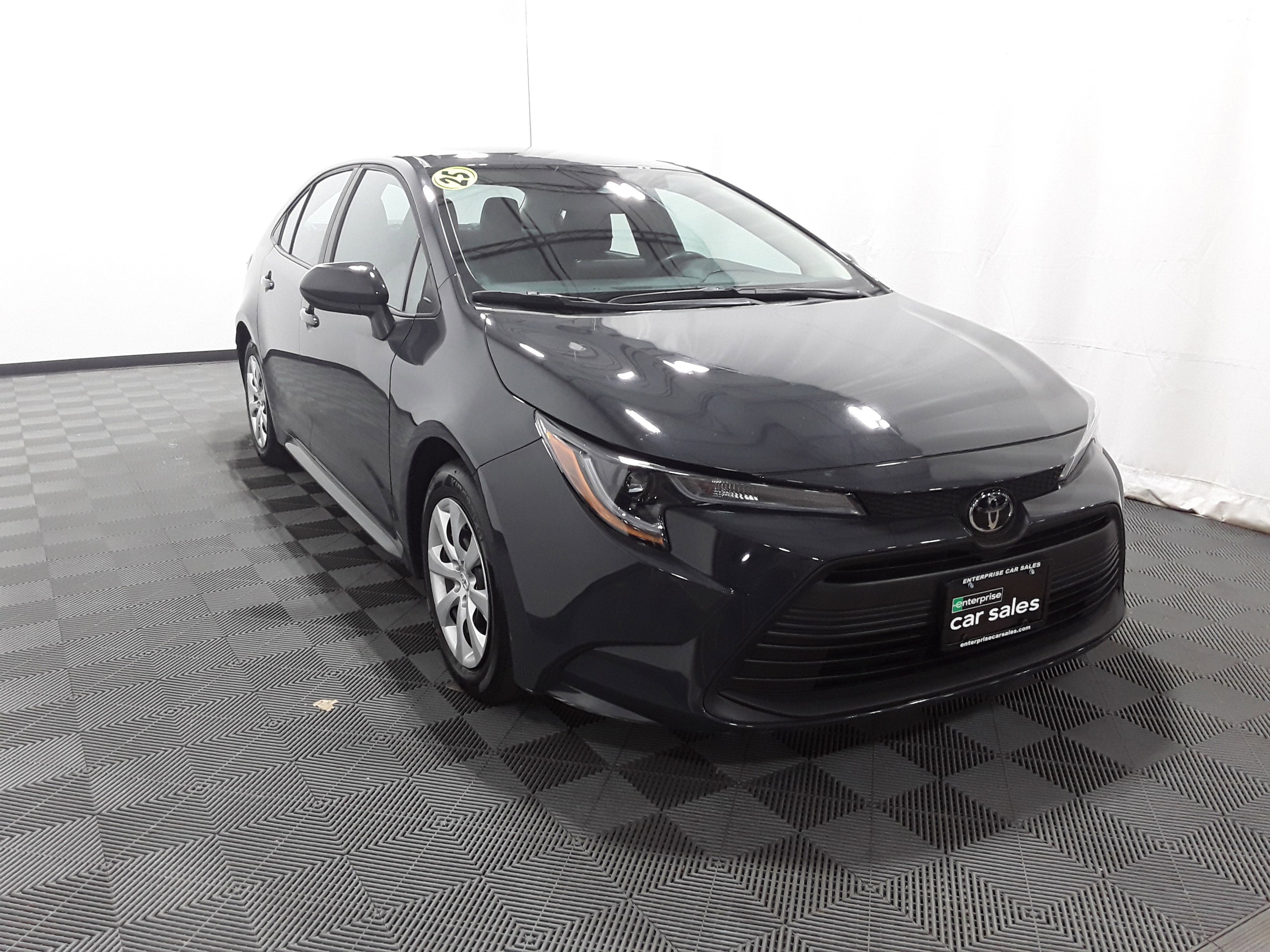 Used 2025 Toyota Corolla LE CVT