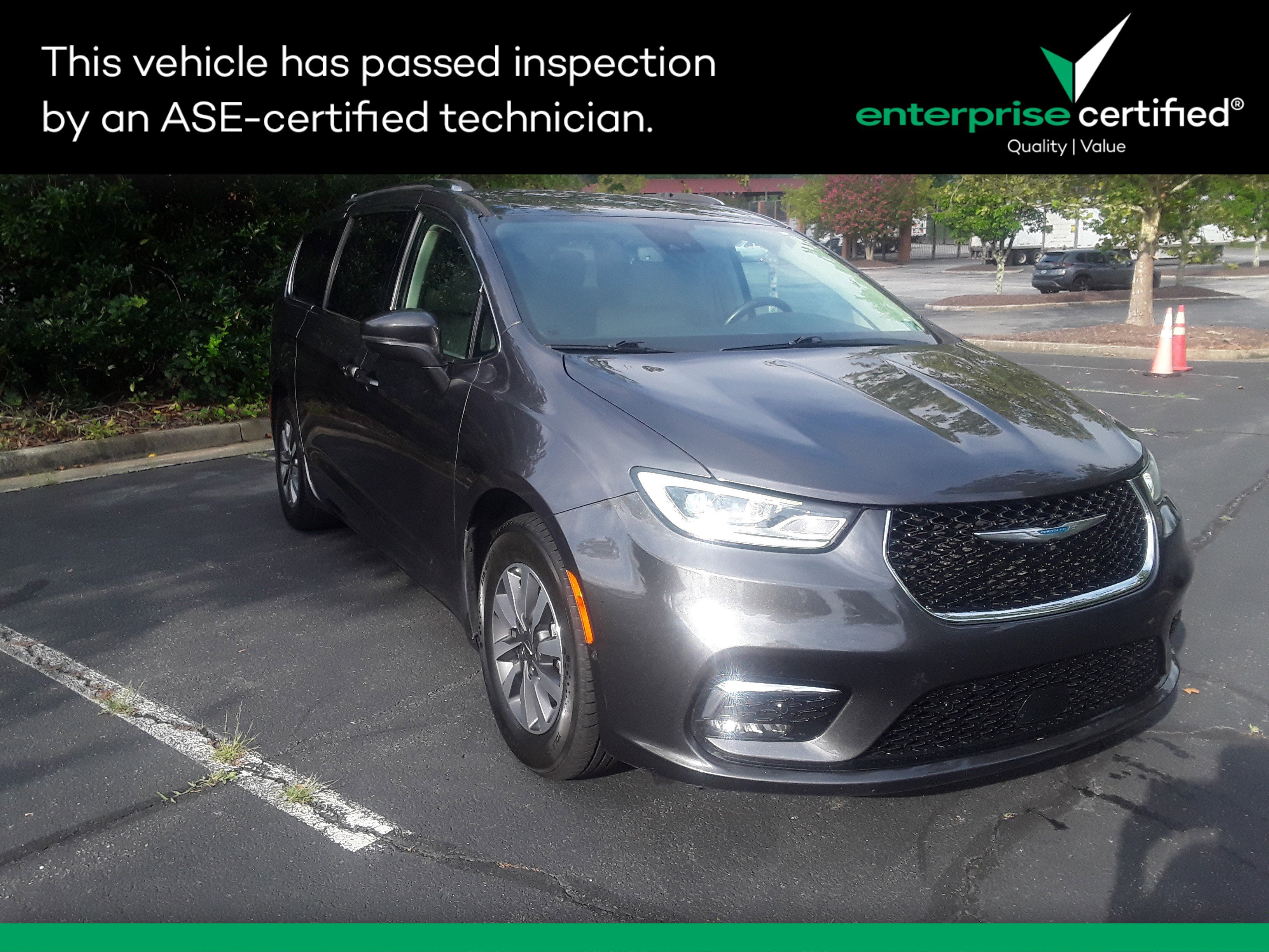 Used 2021 Chrysler Pacifica Hybrid Touring L FWD