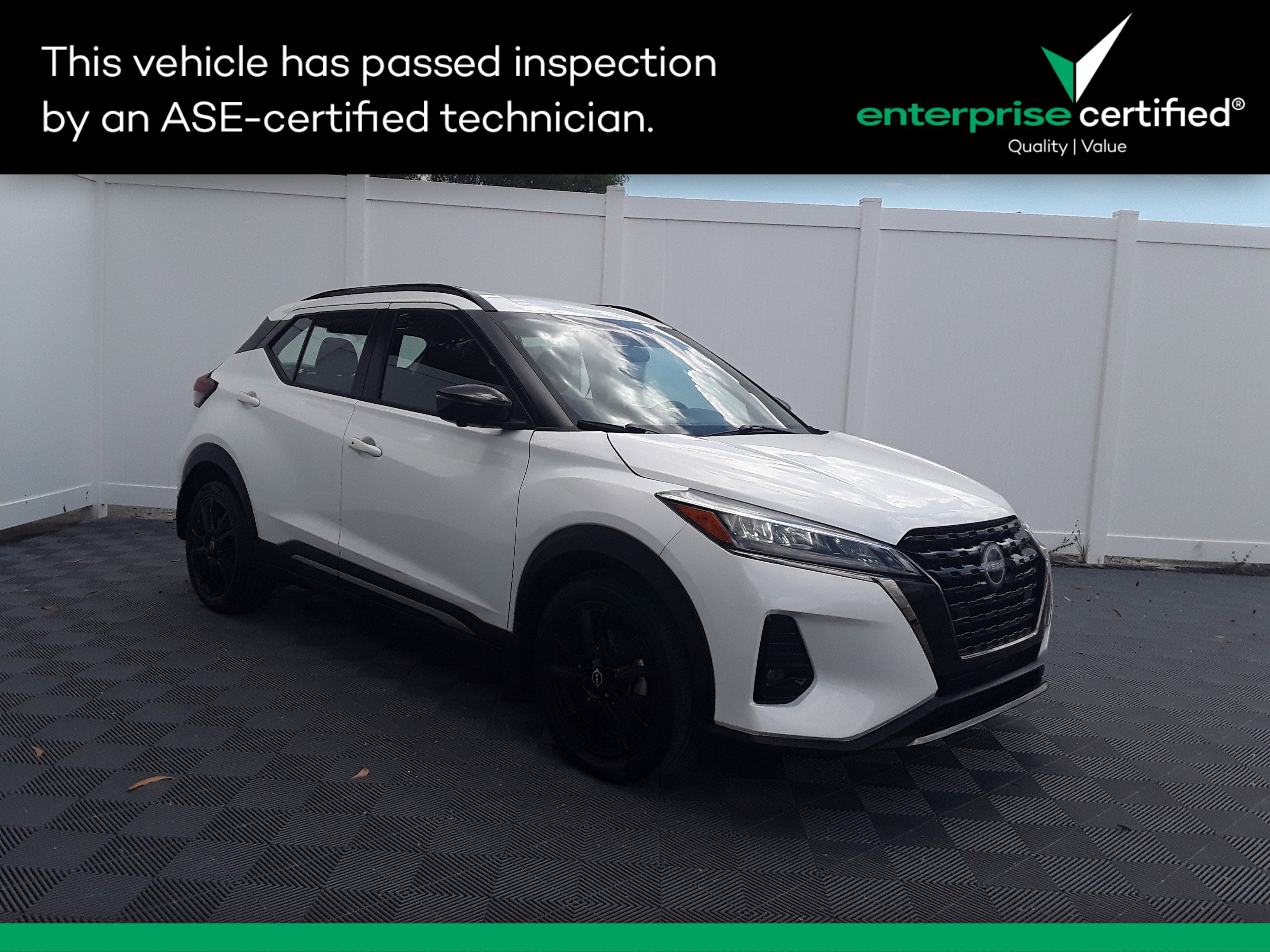 Used 2023 Nissan Kicks SR FWD