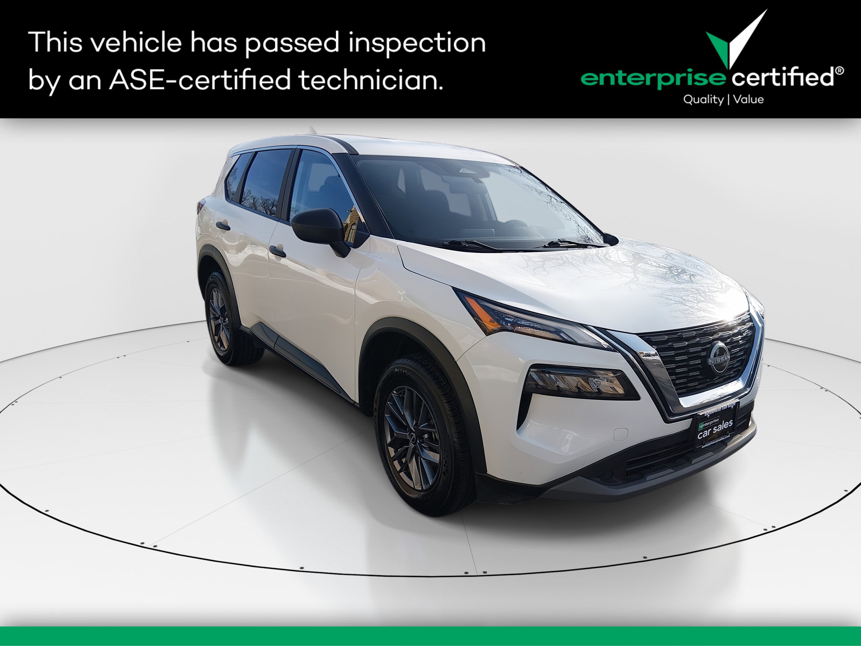 2023 Nissan Rogue S's photo