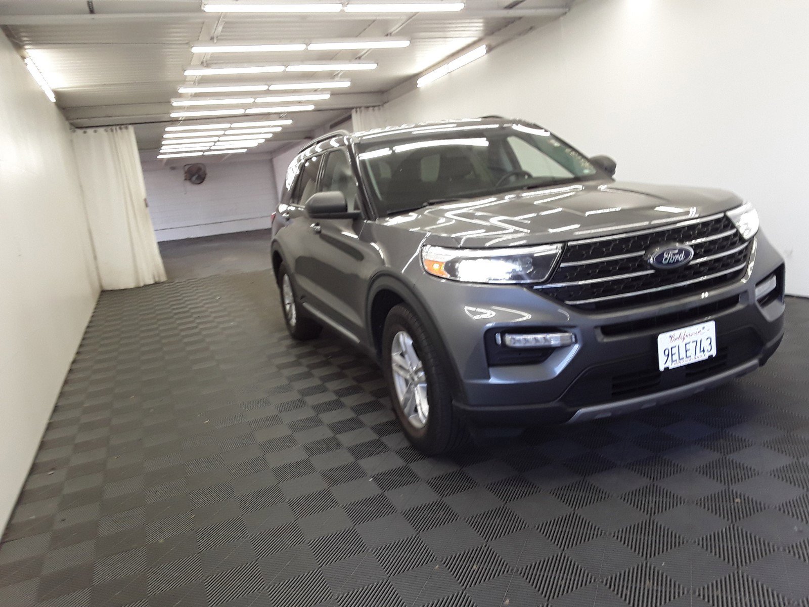 2023 Ford Explorer XLT RWD