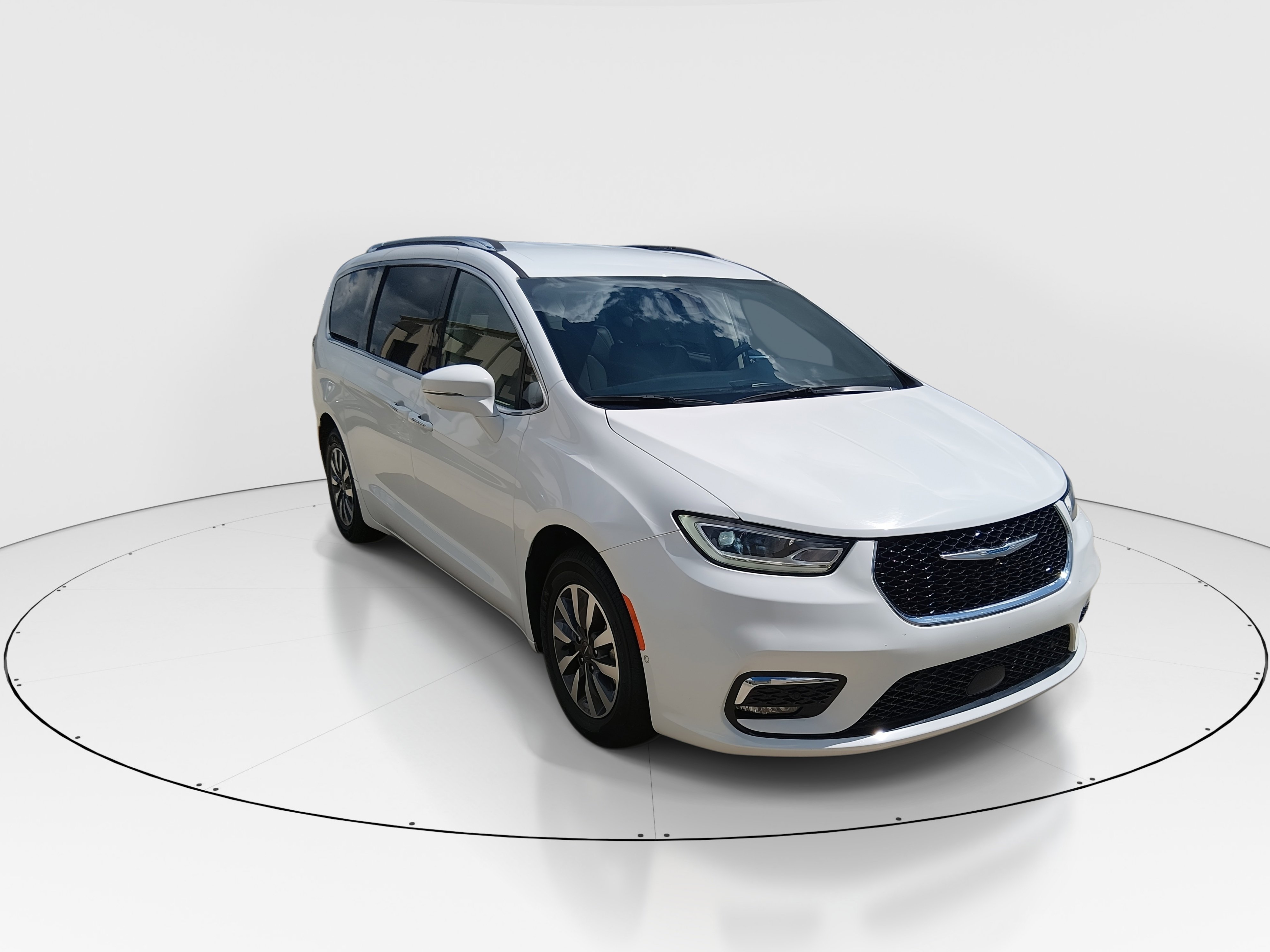 Used 2021 Chrysler Pacifica Hybrid Touring L FWD