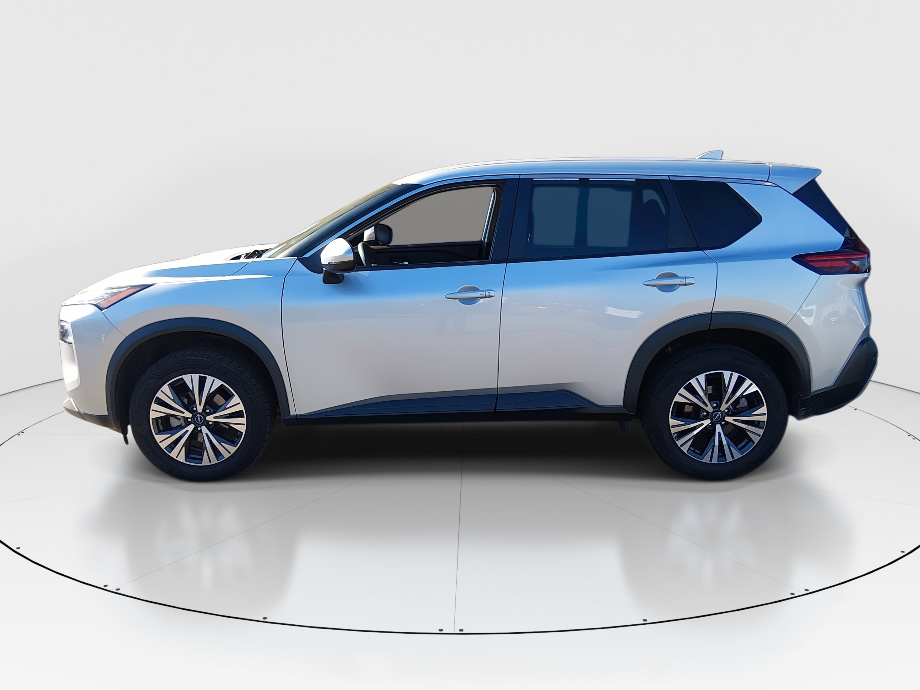 Image of Used 2022 Nissan Rogue FWD SV