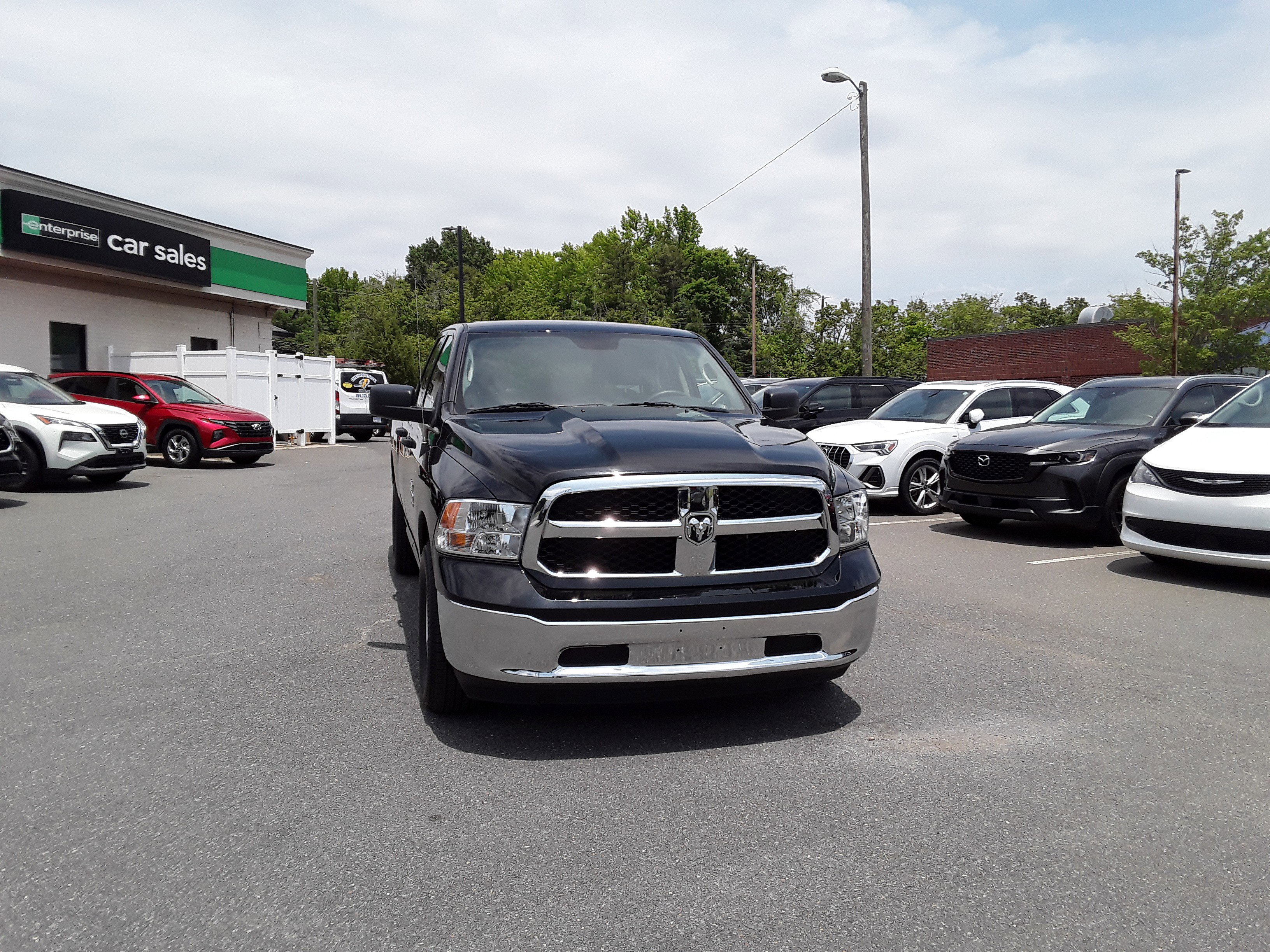 2024 Ram 1500 Classic SLT 4x2 Quad Cab 6'4