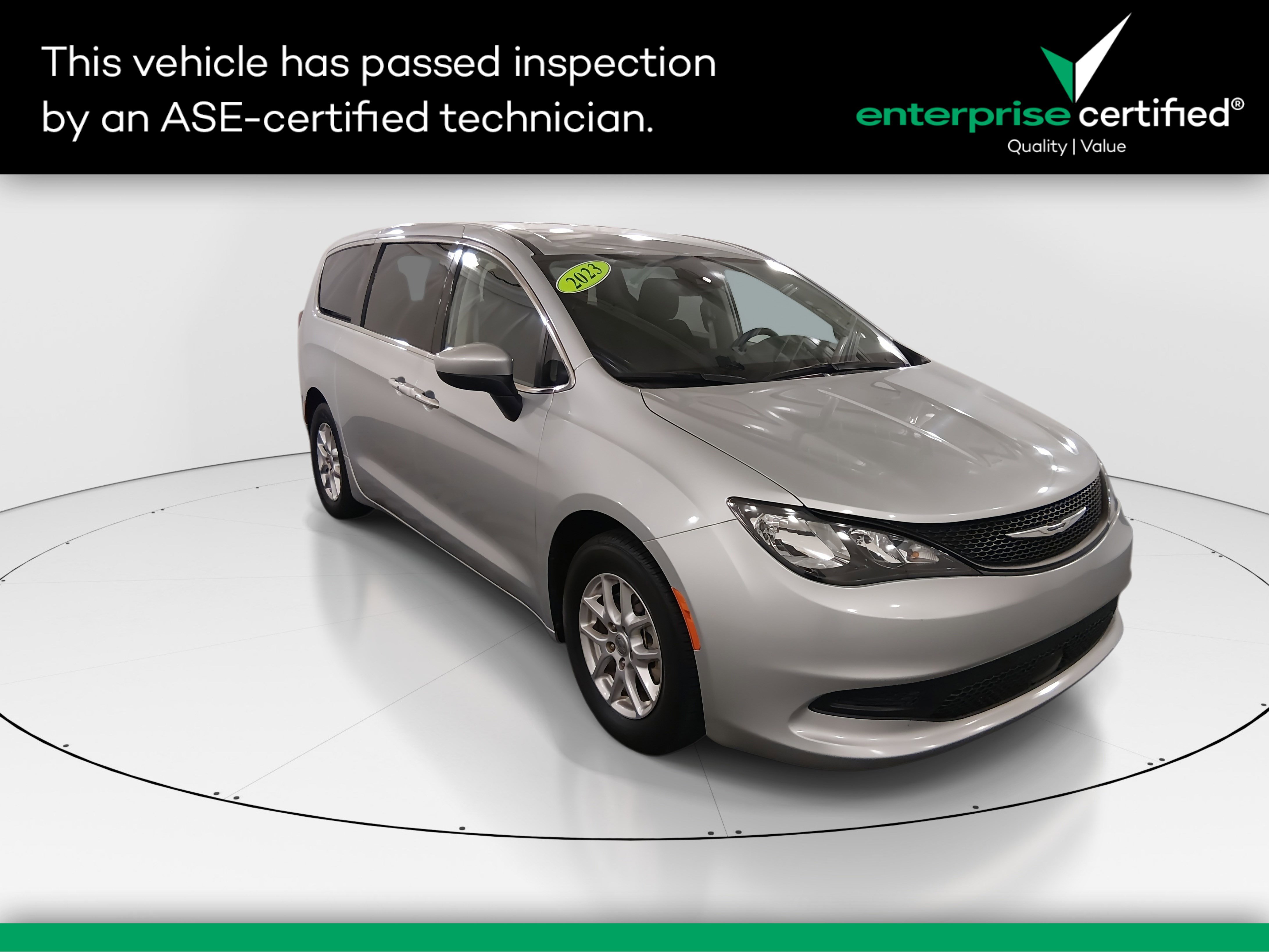 2023 Chrysler Voyager LX