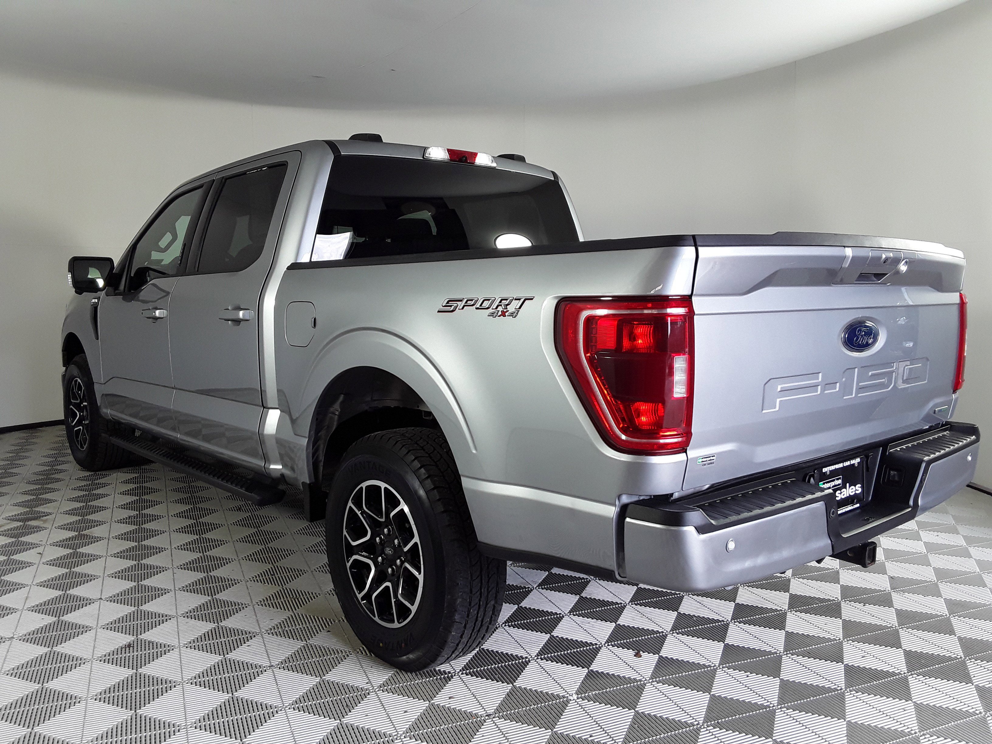 Image 6 of Used 2022 Ford F-150 XLT 4WD SuperCrew 5.5' Box