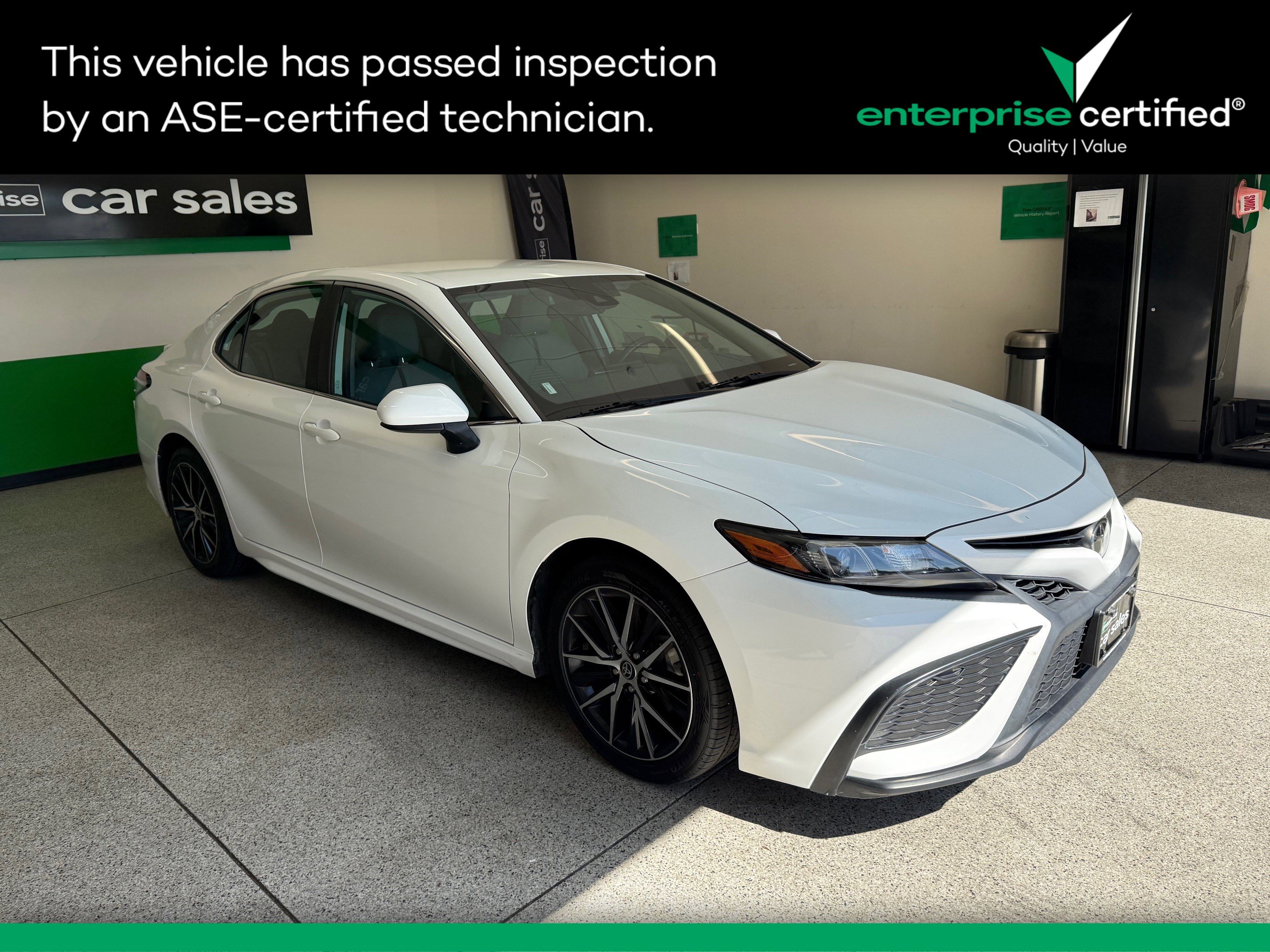 Used 2021 Toyota Camry SE Auto