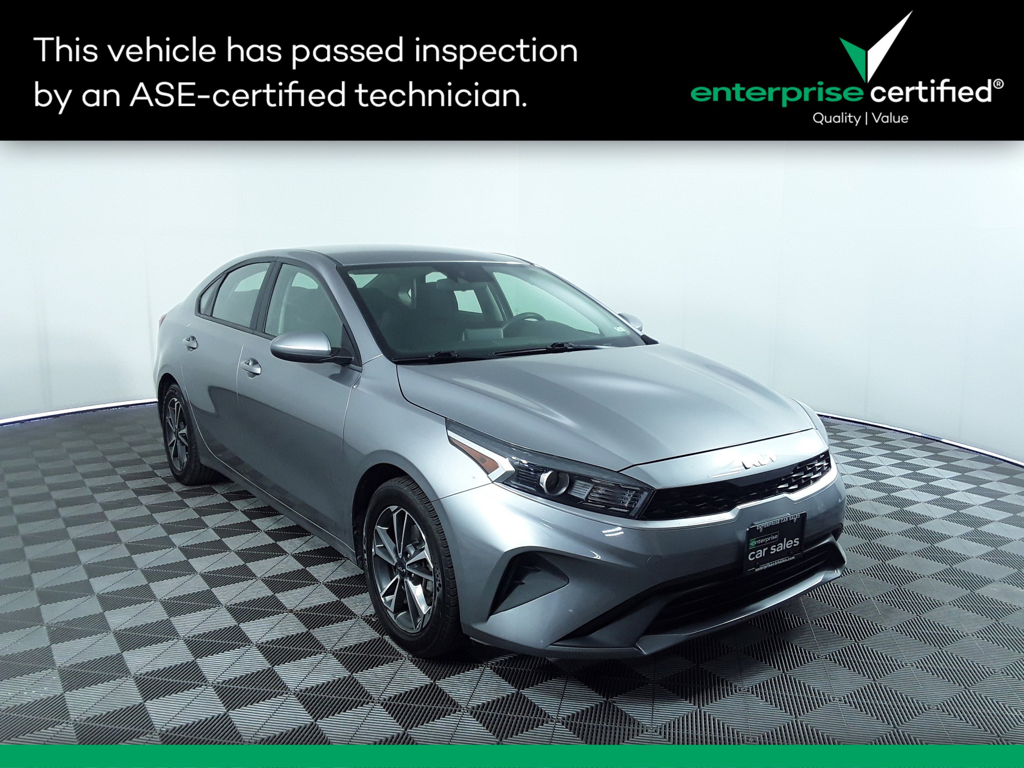 Used 2023 Kia Forte LXS IVT