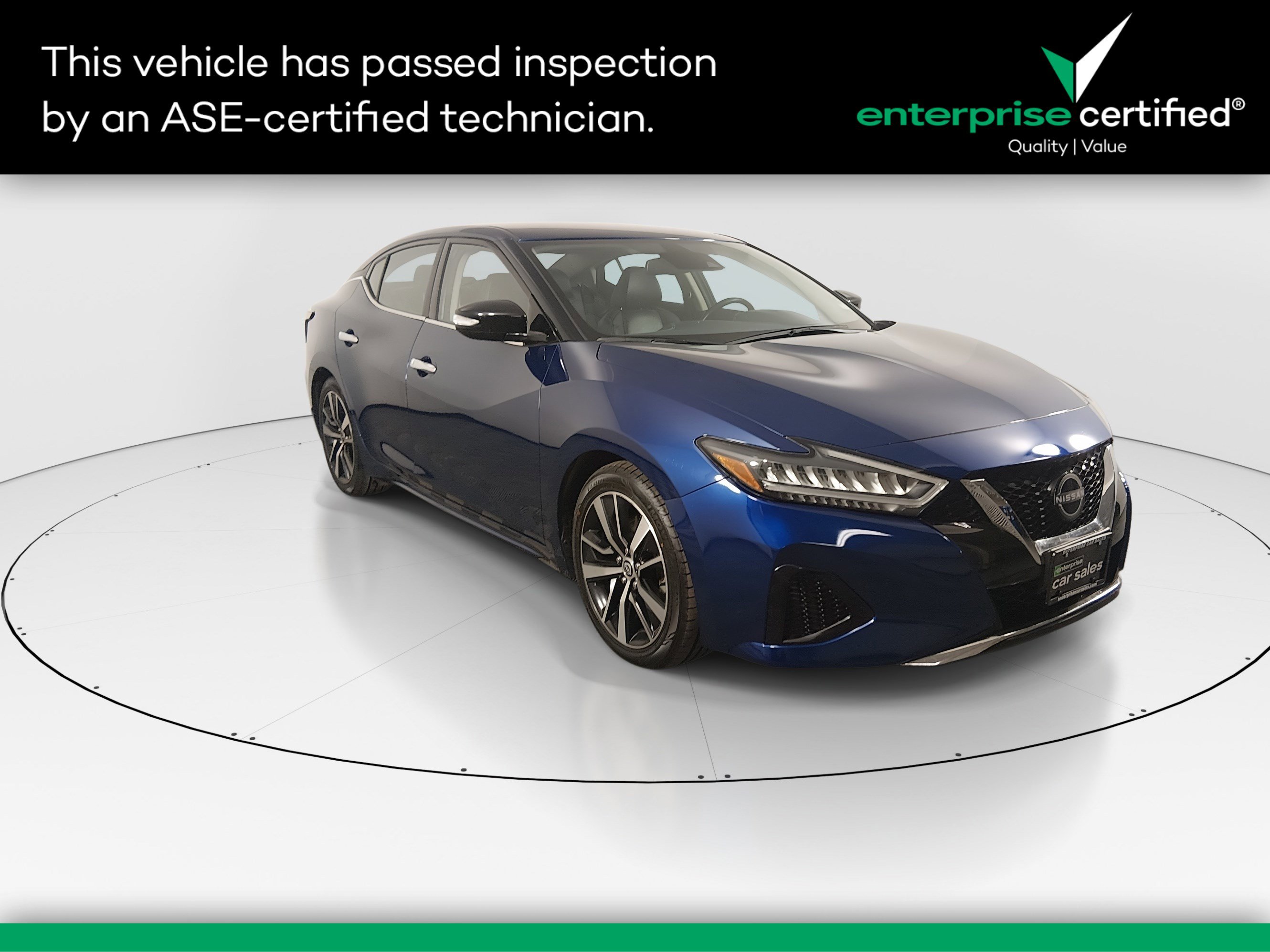 2023 Nissan Maxima SV's photo