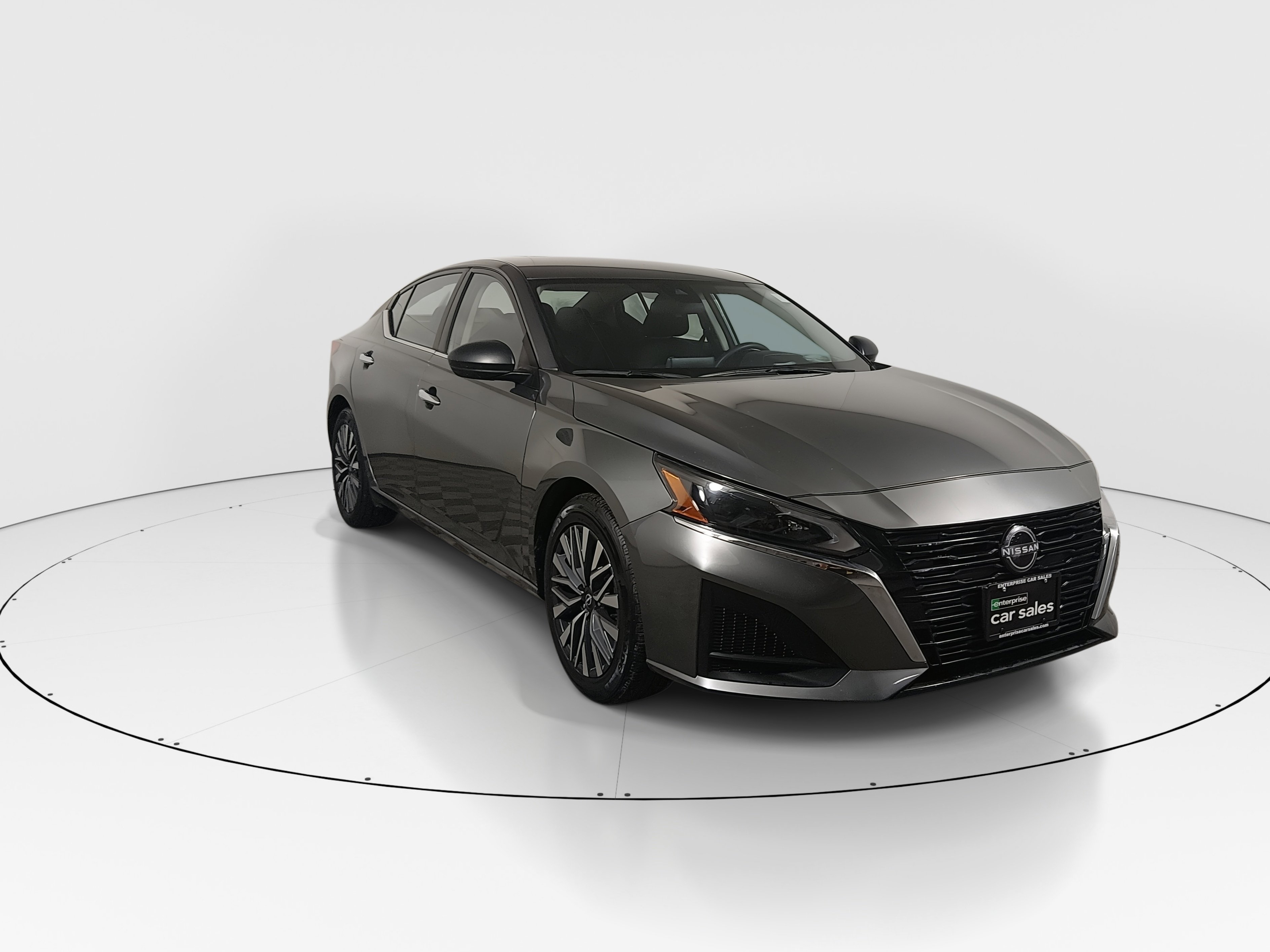 Used 2024 Nissan Altima 2.5 SV Sedan