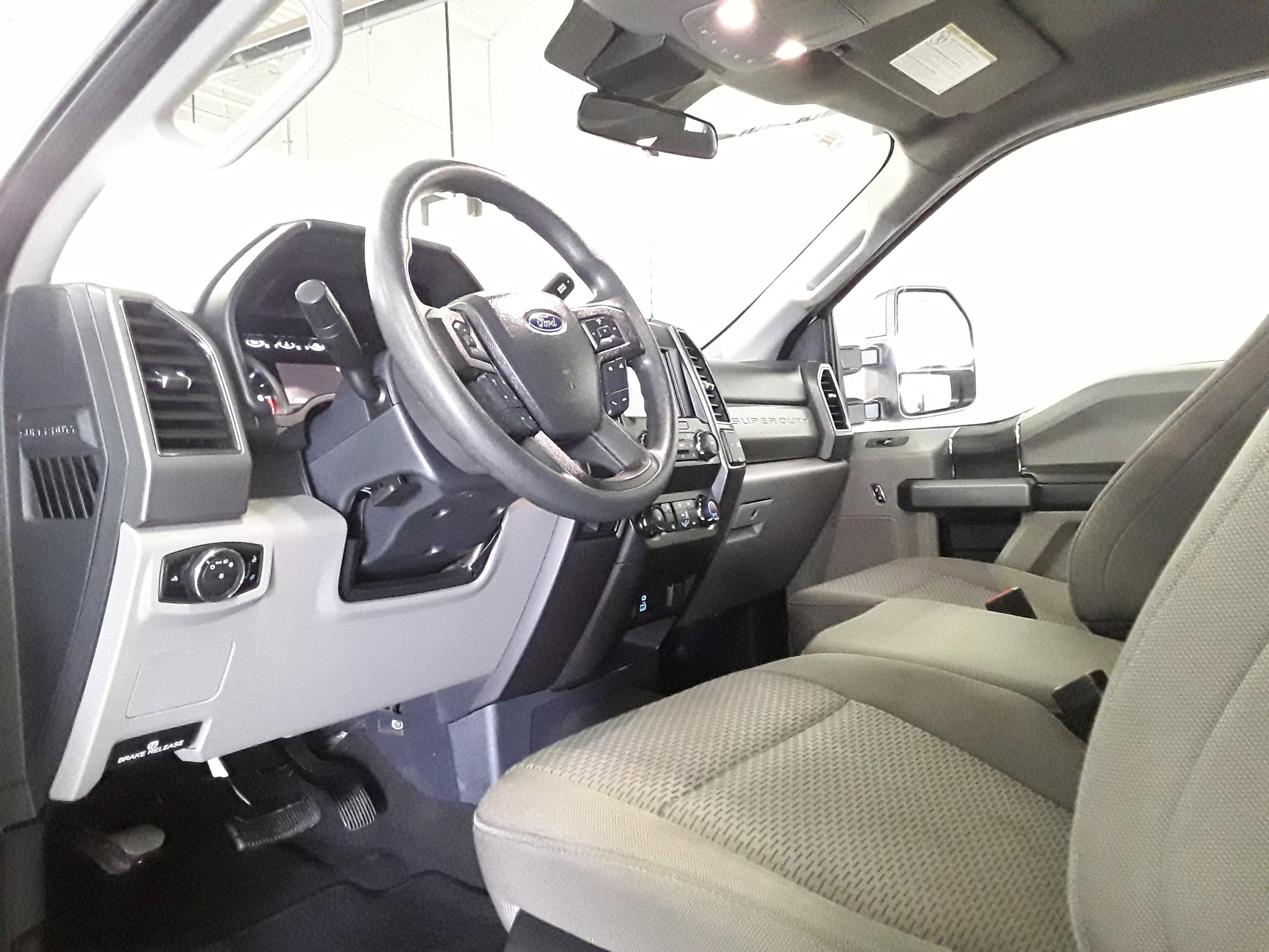 Image 9 of Used 2022 Ford Super Duty F-250 SRW XLT 4WD Crew Cab 6.75' Box