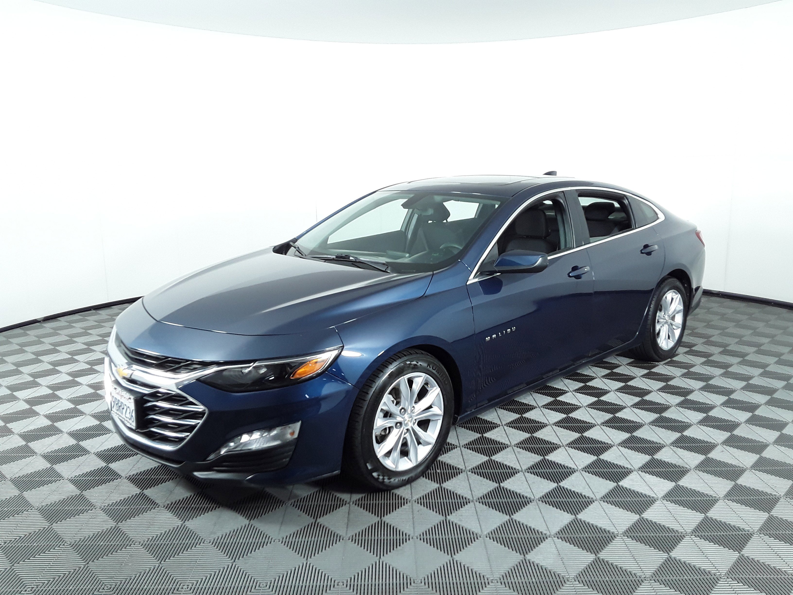 2022 Chevrolet Malibu 4dr Sdn LT