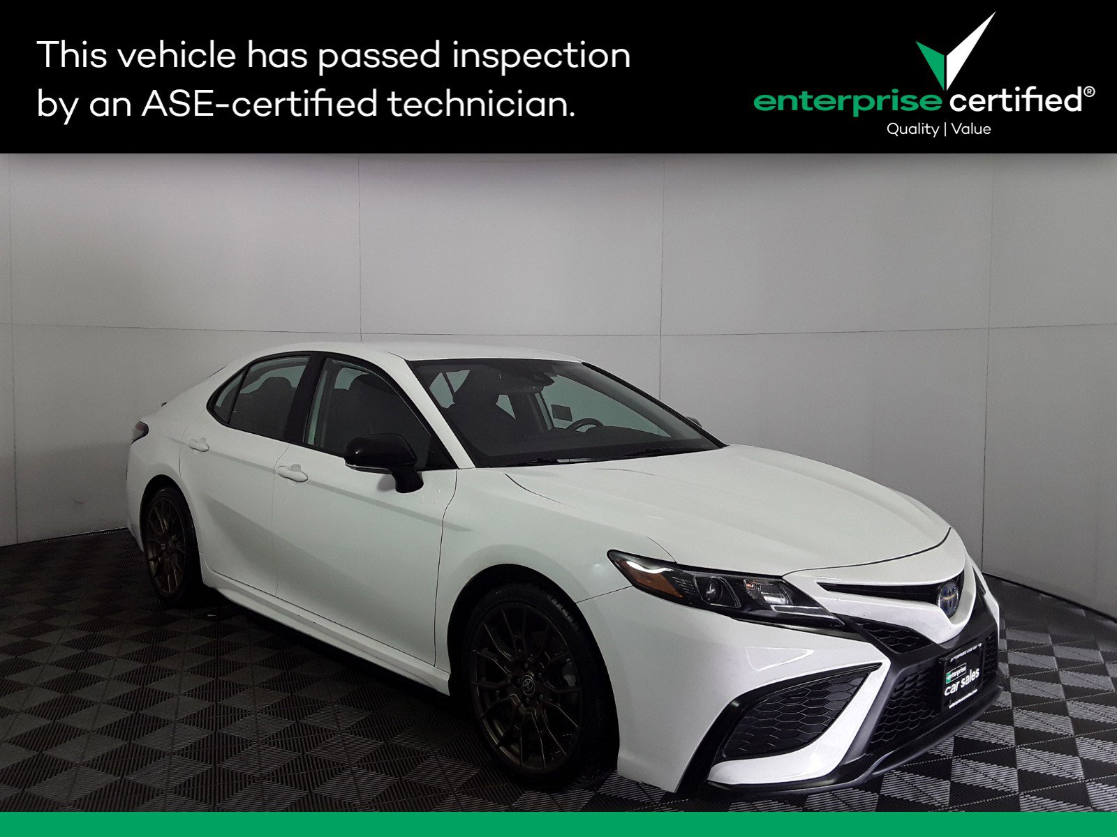 Used 2023 Toyota Camry Hybrid SE Nightshade CVT