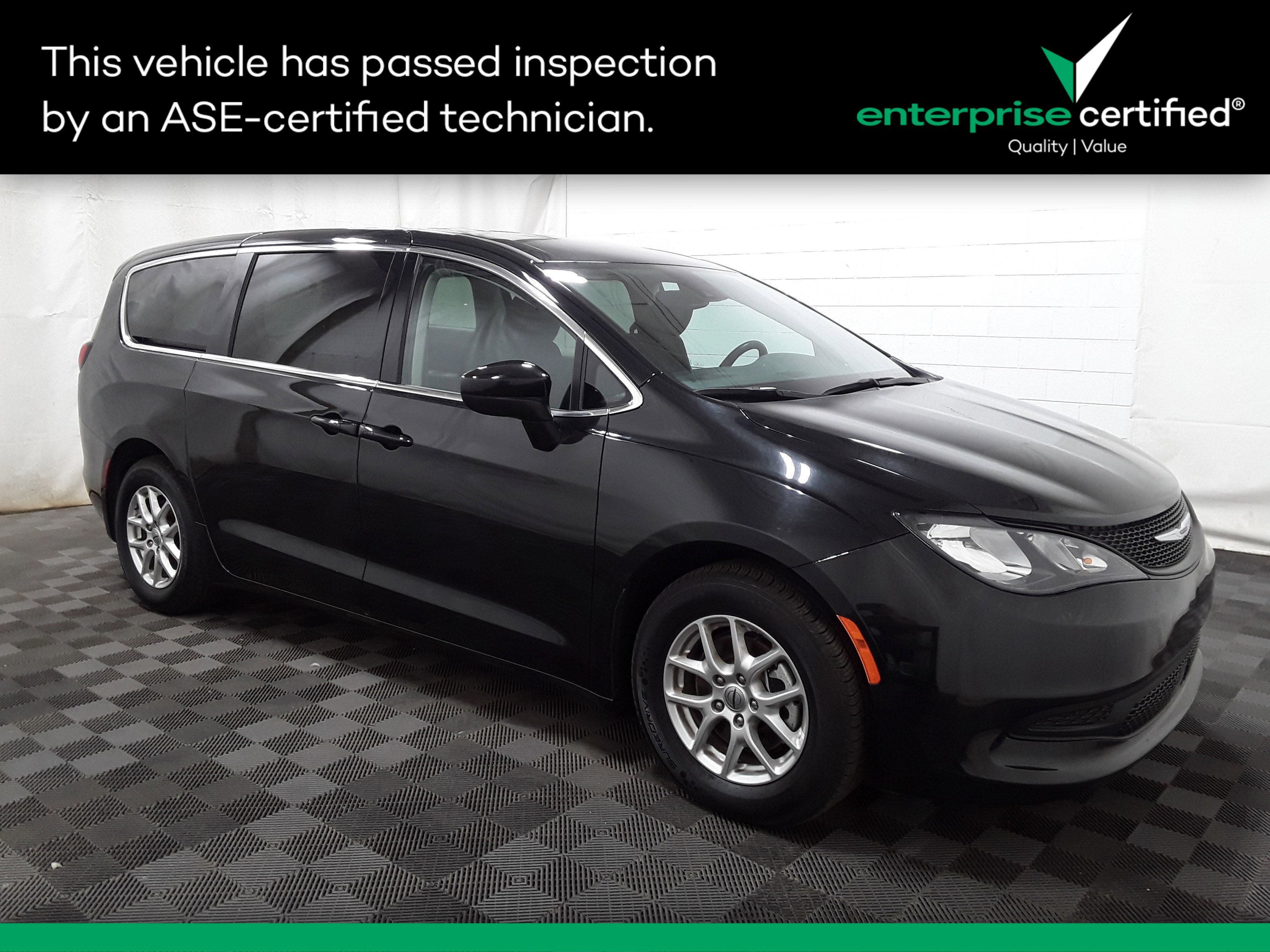 Used 2023 Chrysler Voyager LX FWD's photo