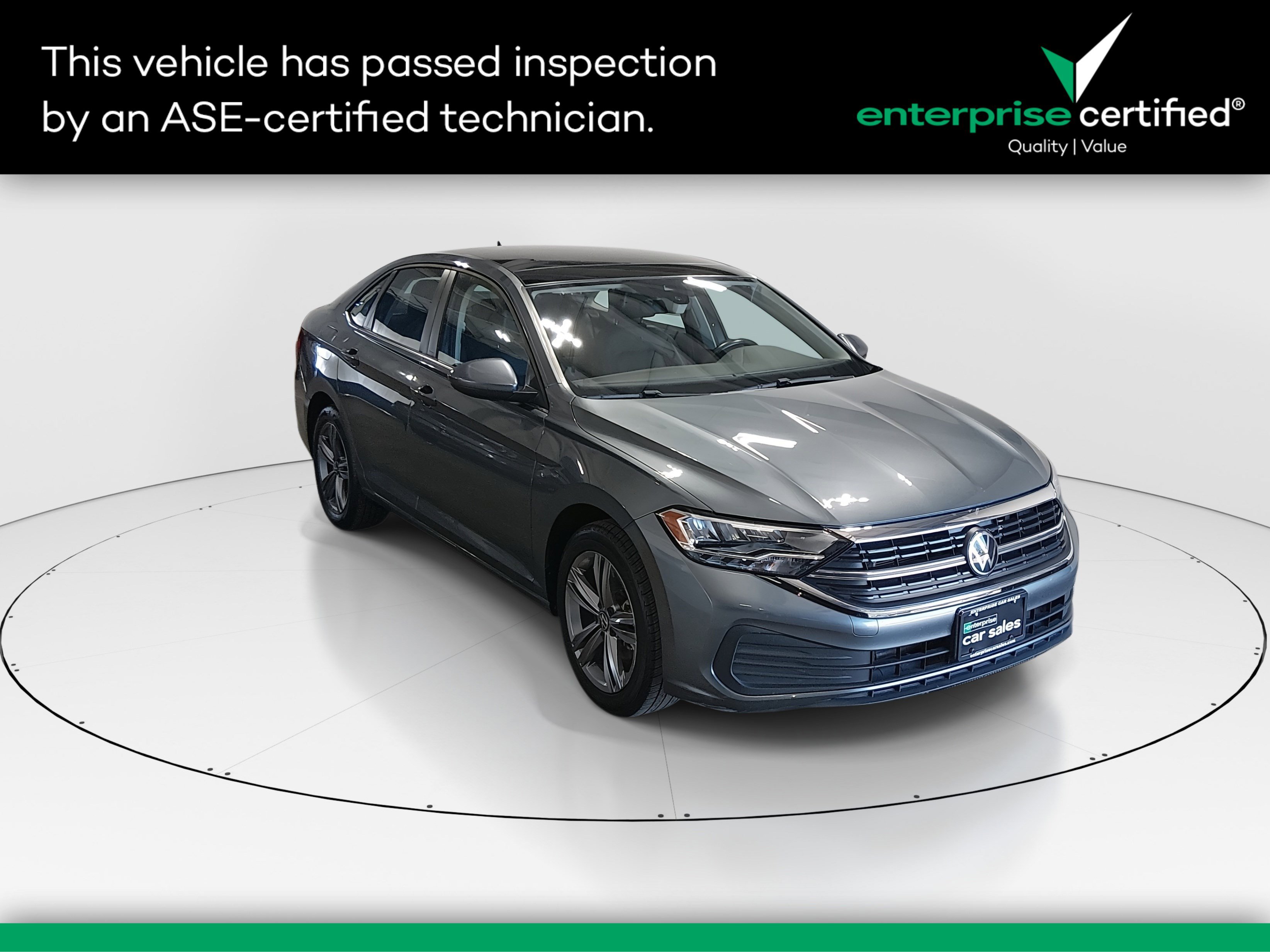 Used 2024 Volkswagen Jetta SE Auto