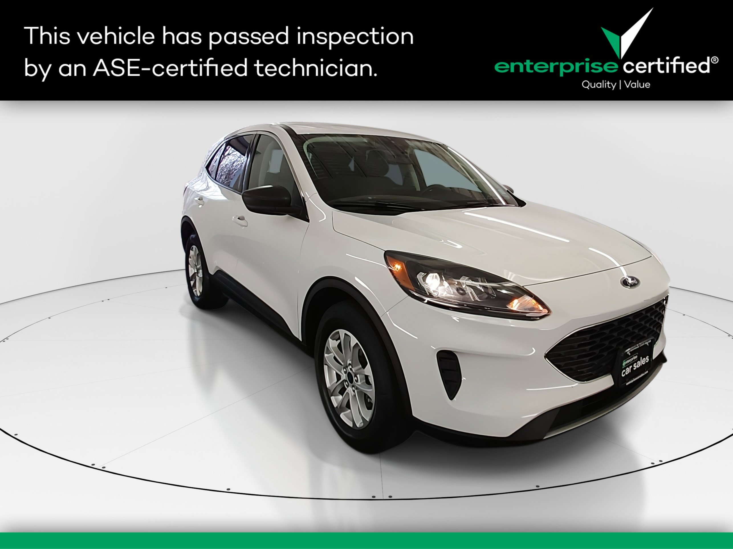 2022 Ford Escape SE's photo