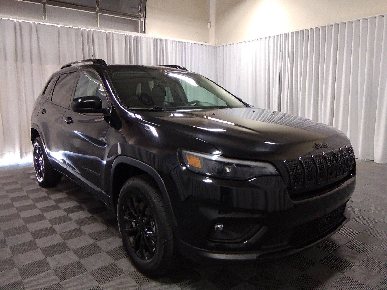 2023 Jeep Cherokee Altitude Lux 4x4