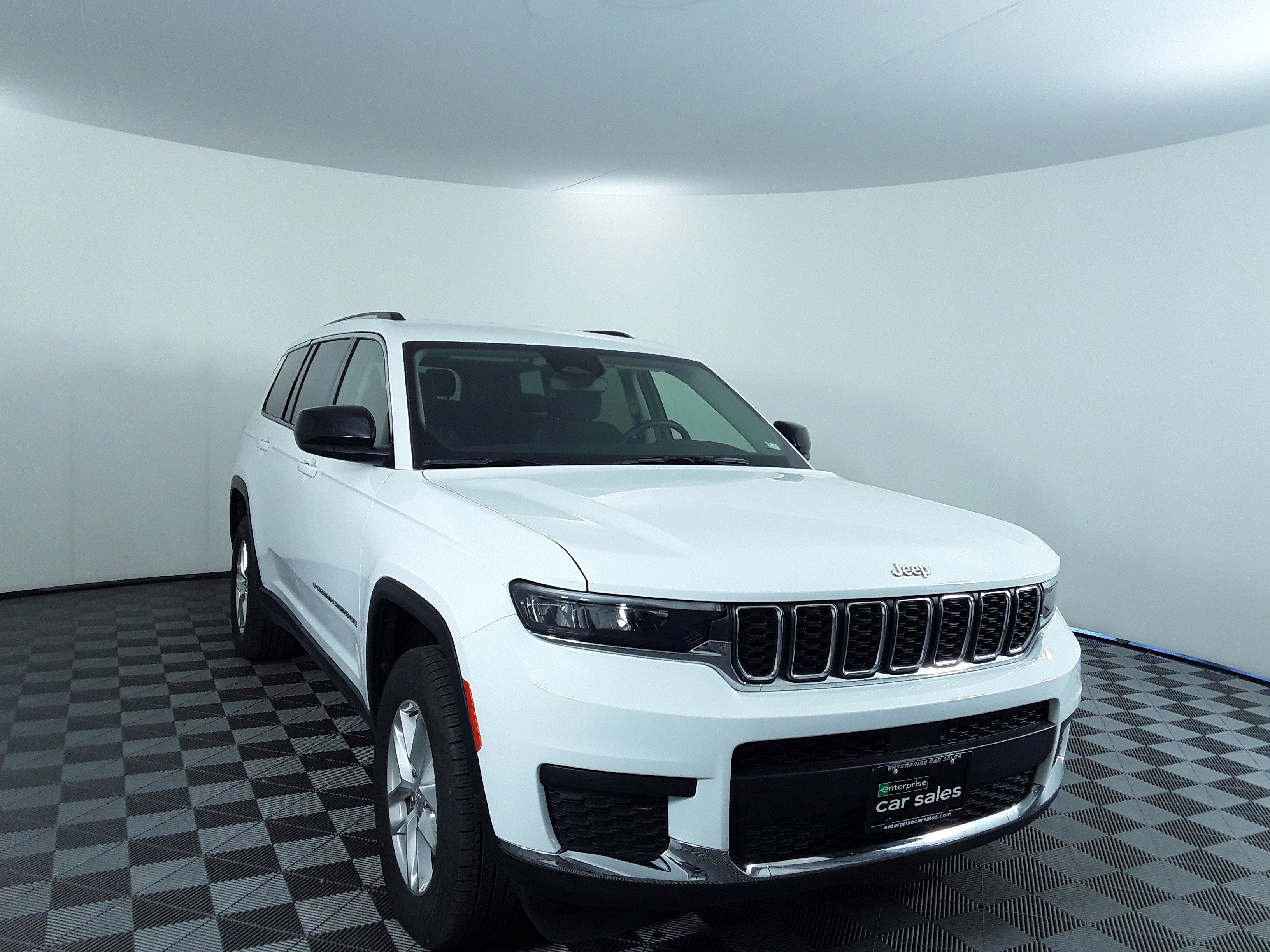 2023 Jeep Grand Cherokee L Laredo 4x2