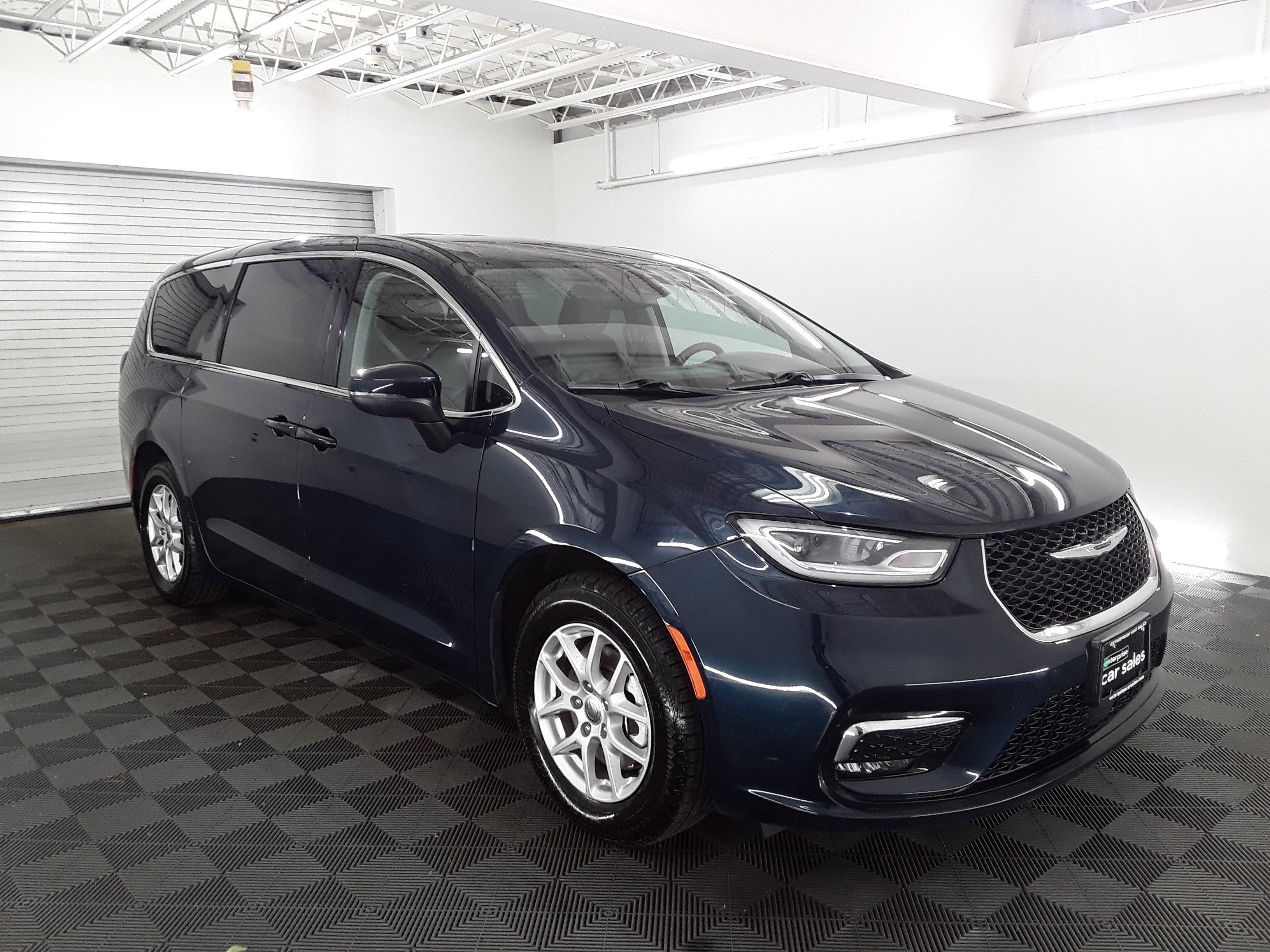 2023 Chrysler Pacifica Touring L FWD