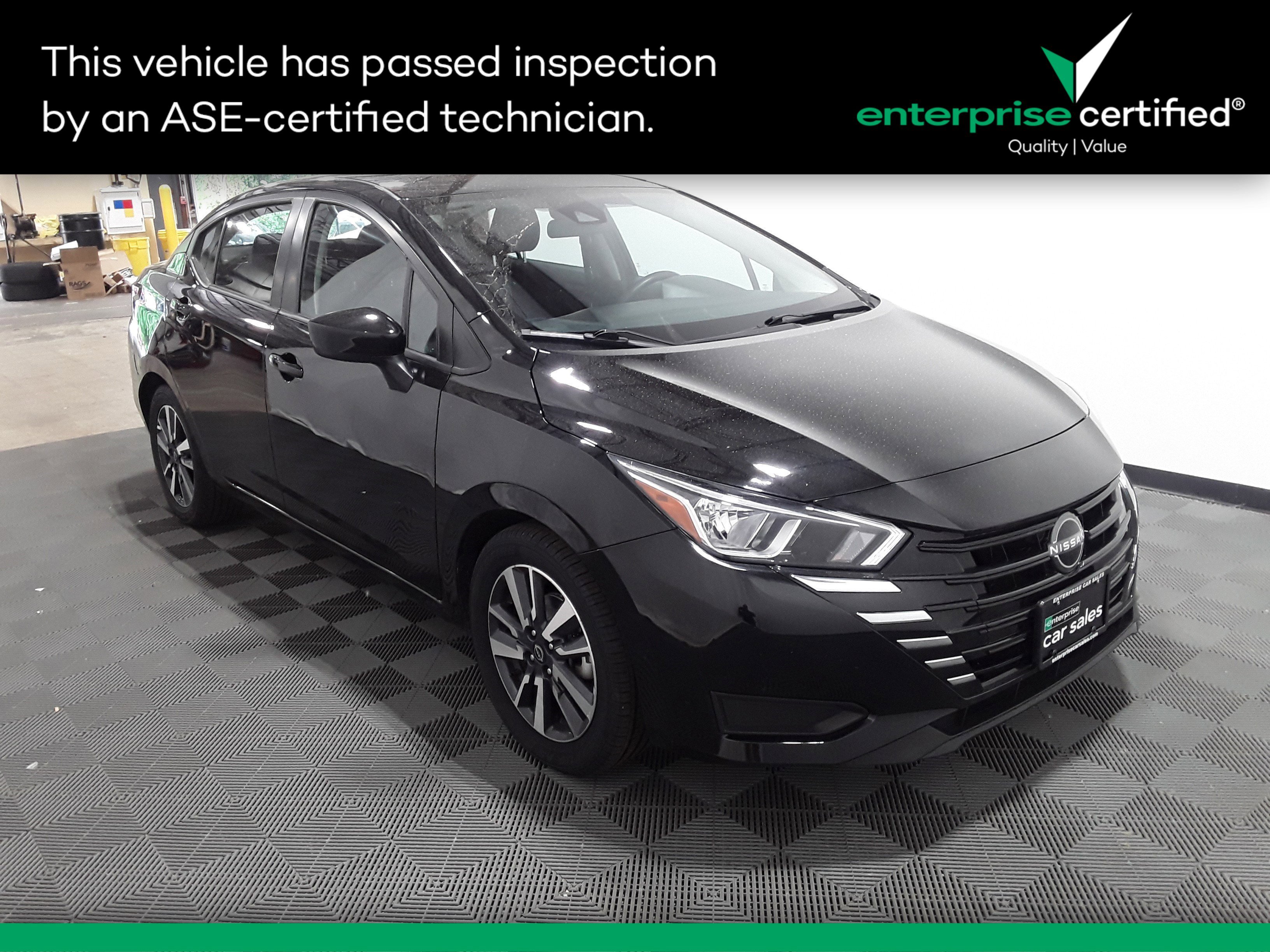 2023 Nissan Versa SV CVT