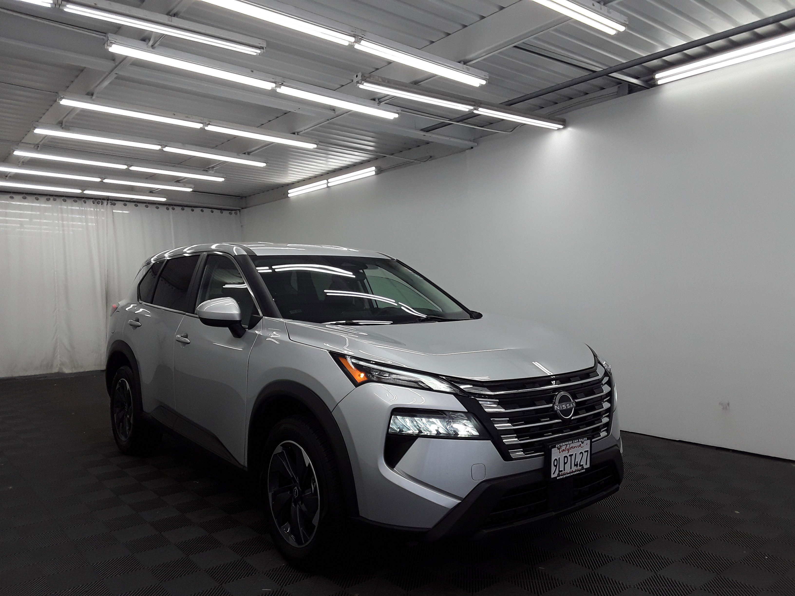 2024 Nissan Rogue FWD SV